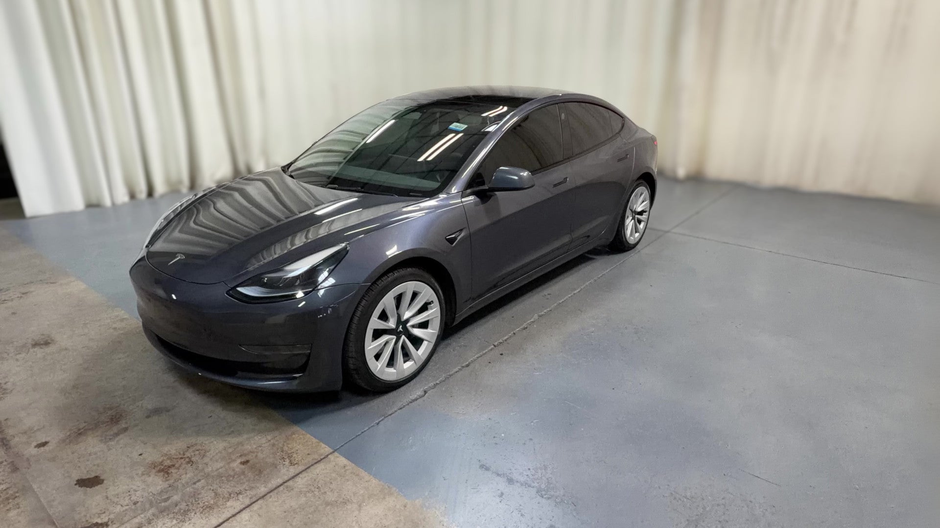 2023 Tesla Model 3 vehicle photo