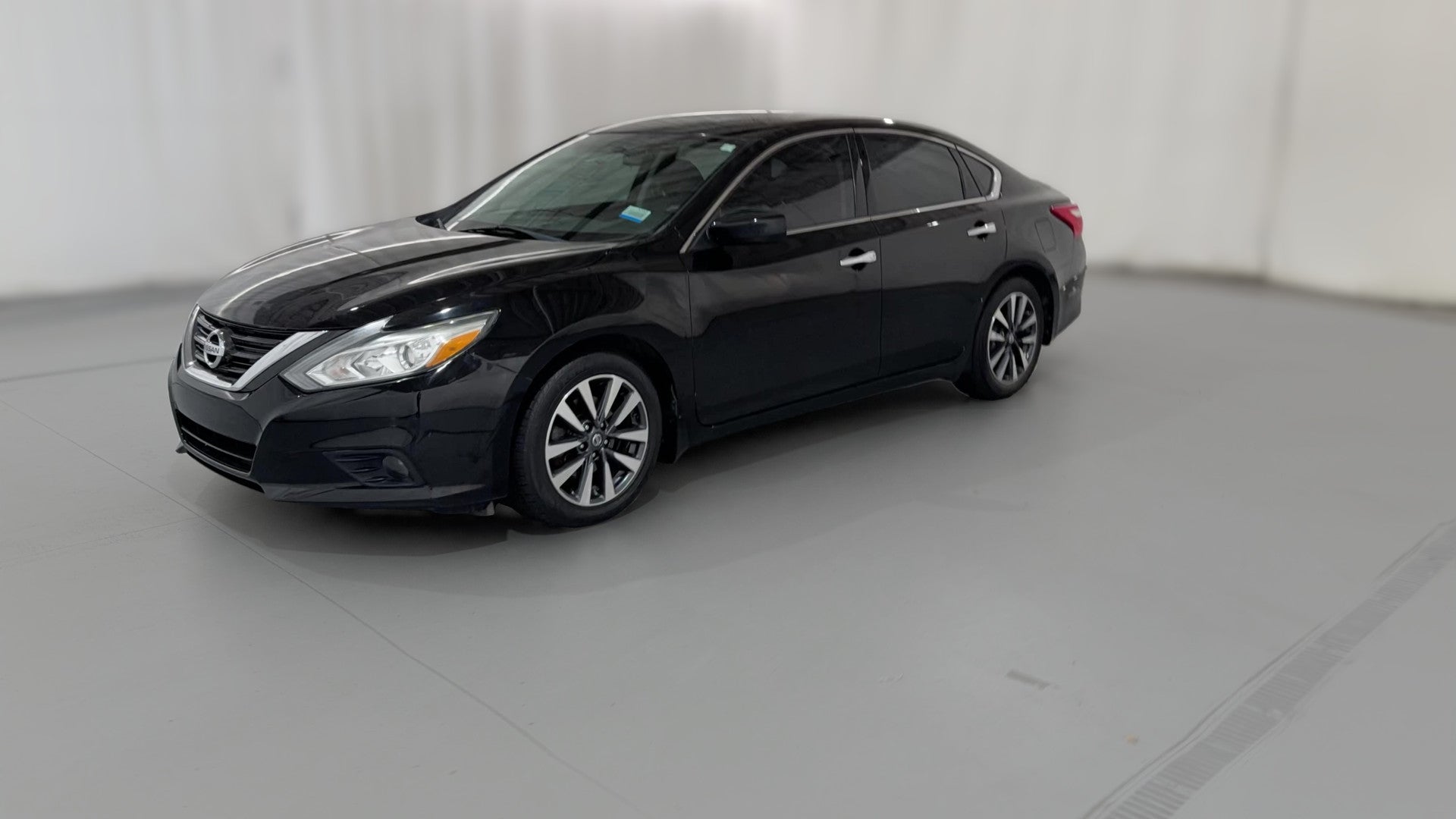 2016 Nissan Altima vehicle photo