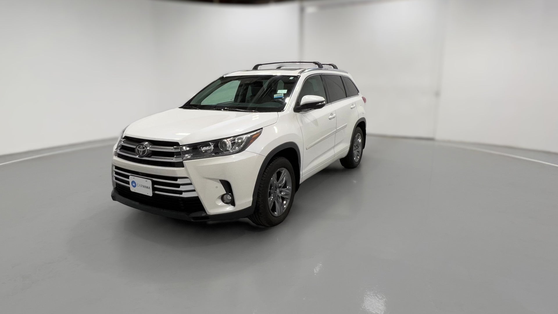 2017 Toyota Highlander vehicle photo