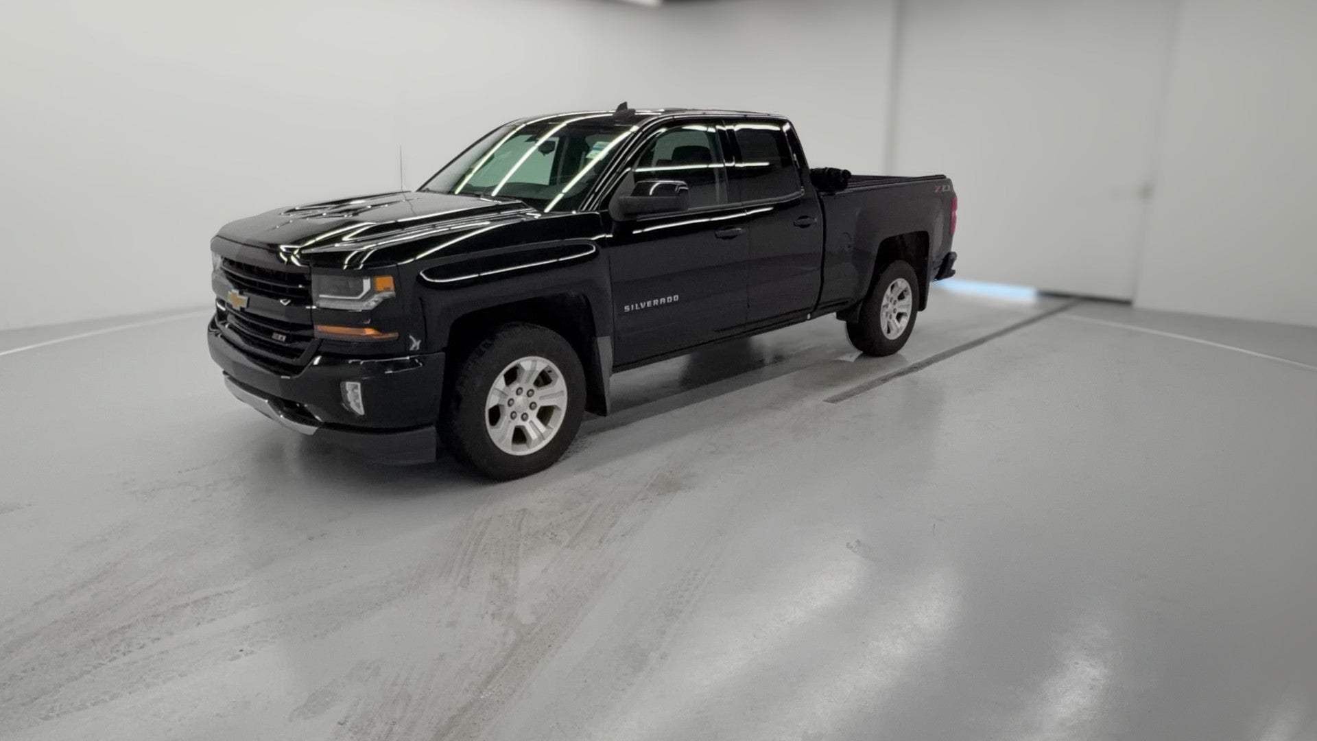 2019 Chevrolet Silverado 1500 LD Double Cab vehicle photo