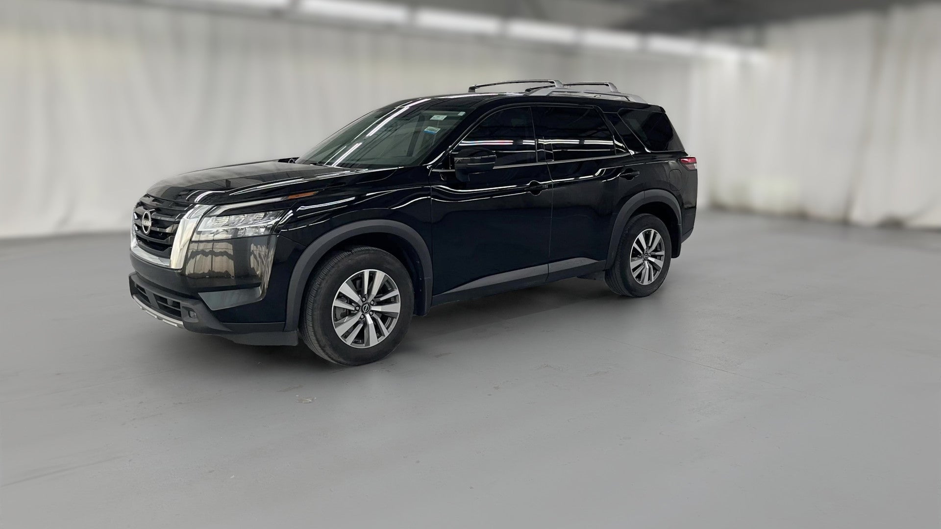 2023 Nissan Pathfinder vehicle photo