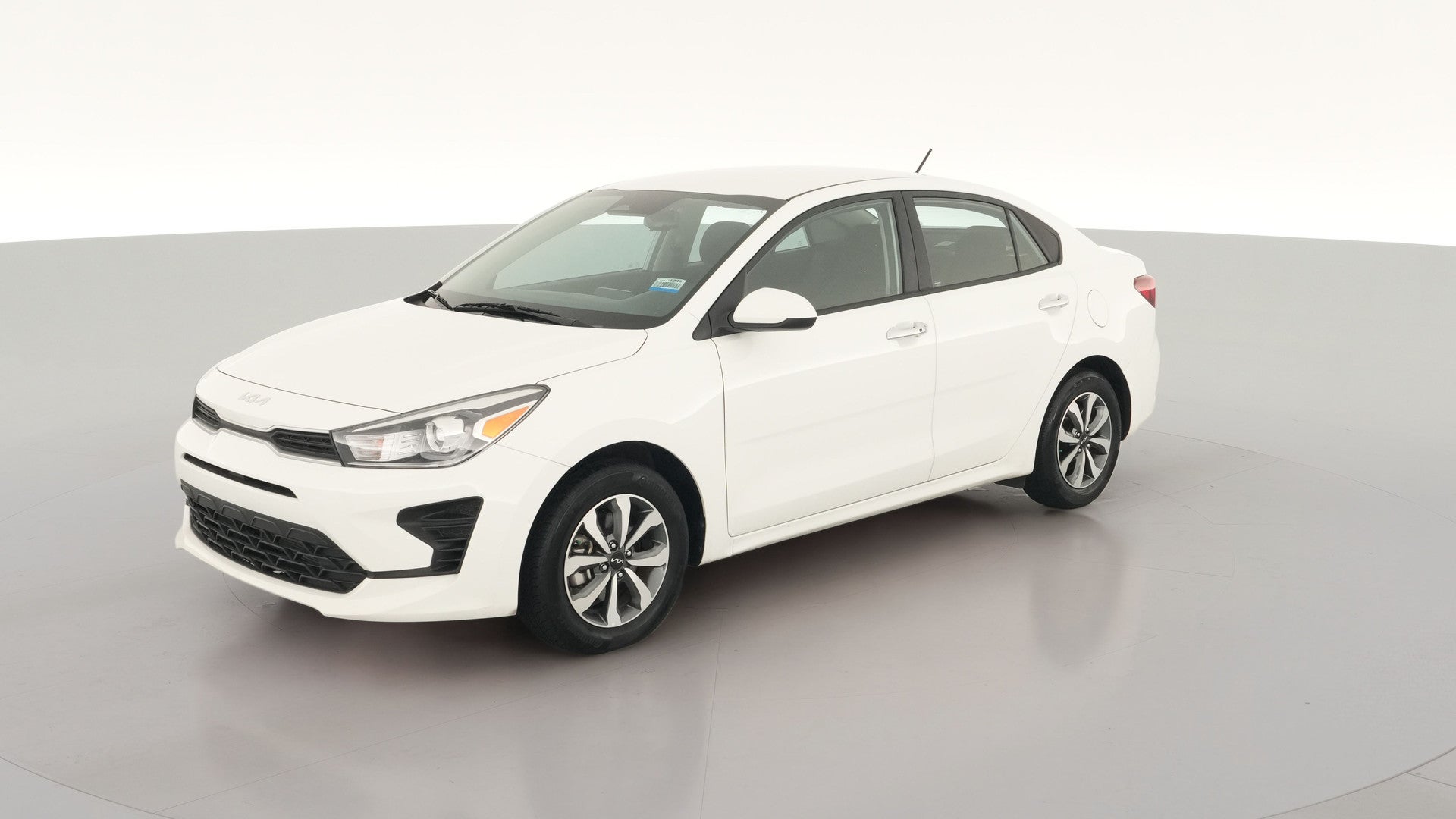 2023 Kia Rio vehicle photo