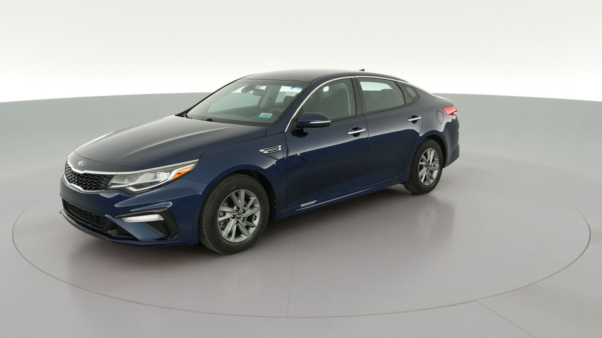 2019 Kia Optima vehicle photo