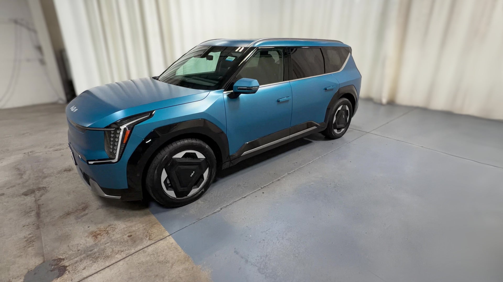 2024 Kia EV9 vehicle photo
