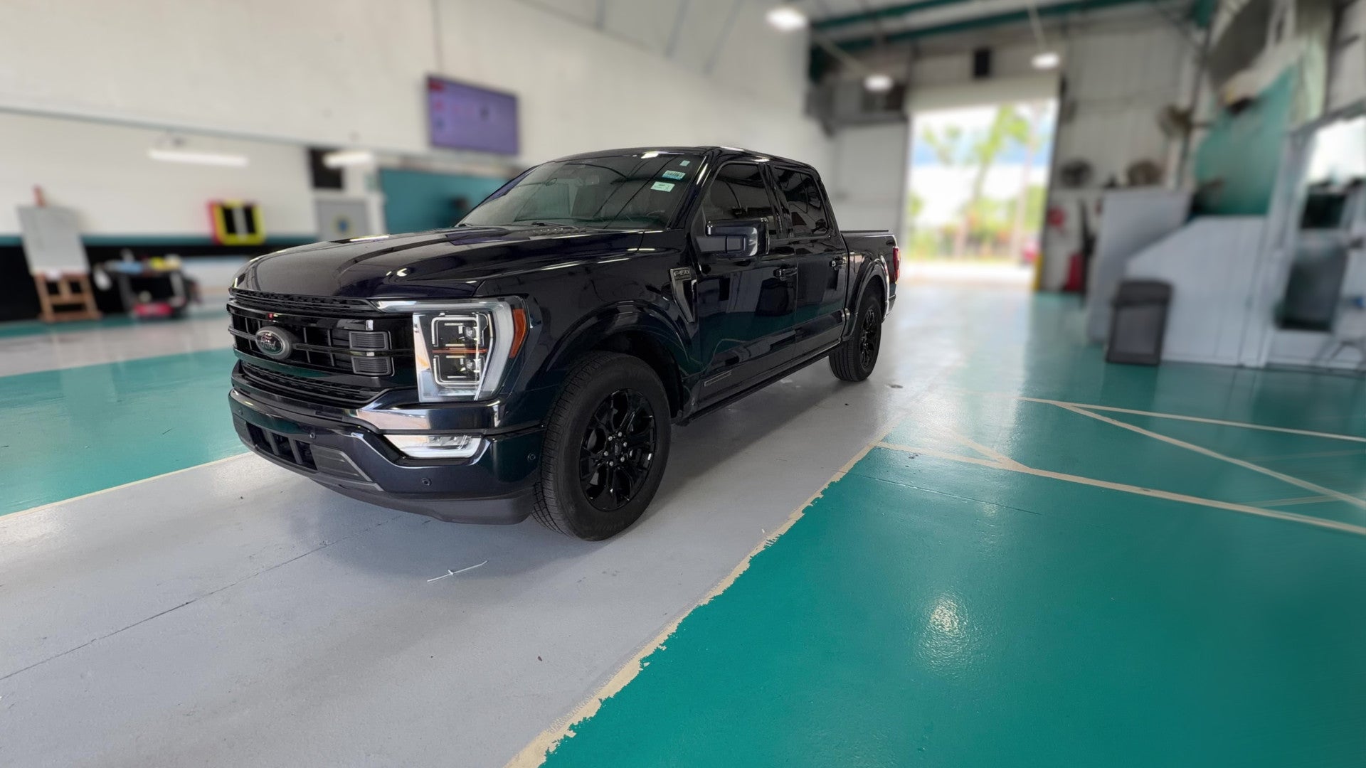 2022 Ford F150 SuperCrew Cab vehicle photo