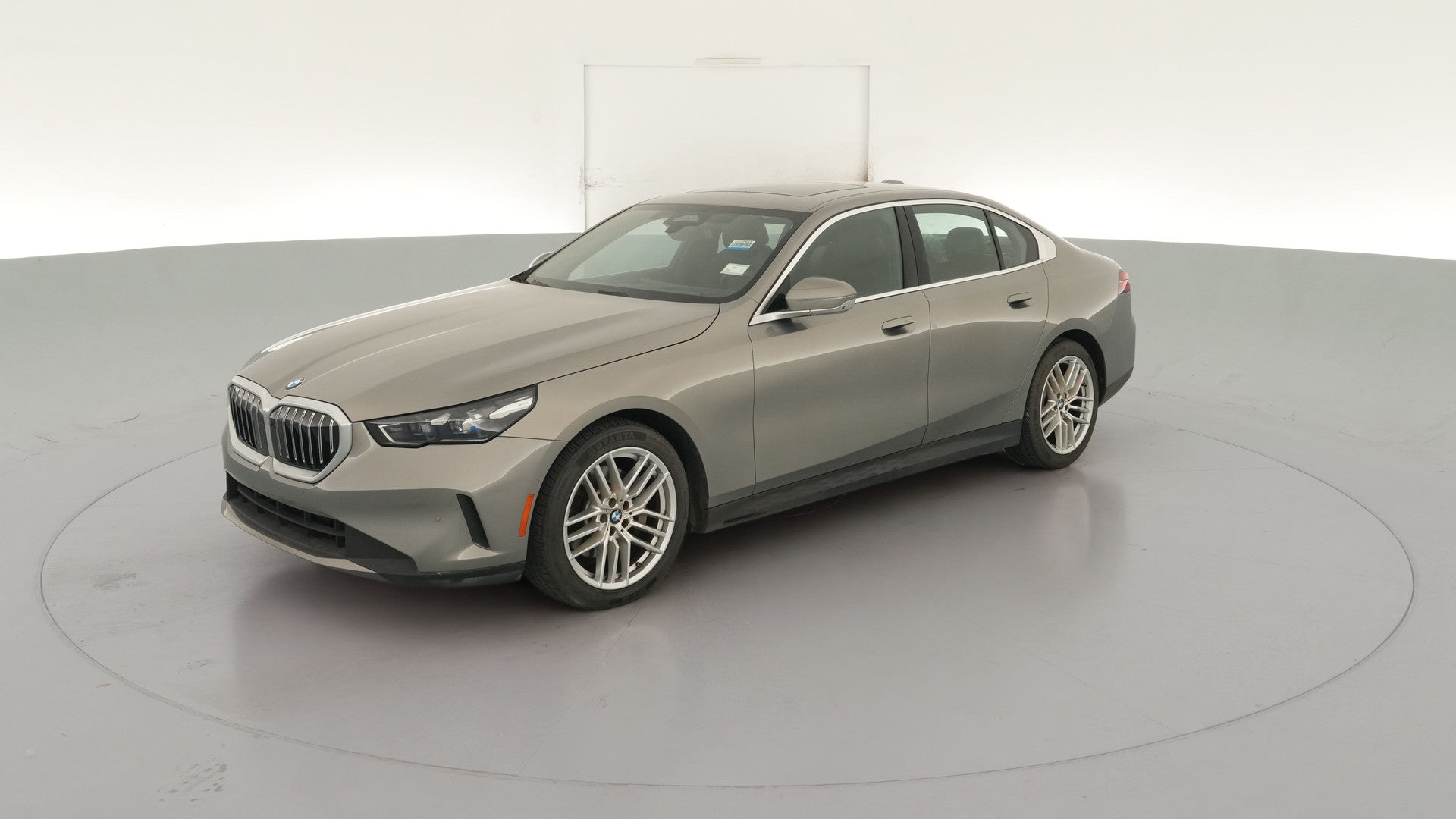 2024 BMW 5 Series vehicle photo