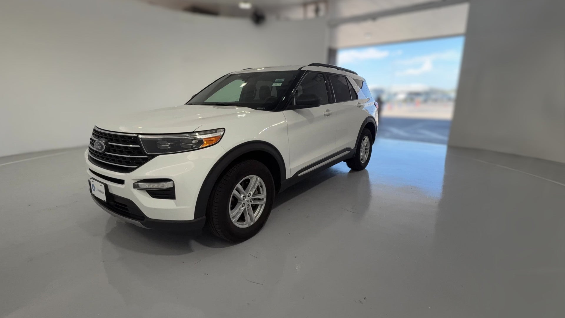 2020 Ford Explorer vehicle photo