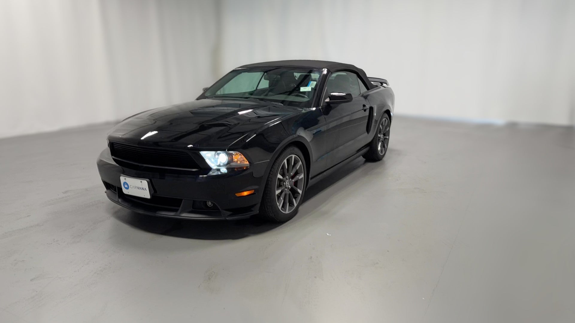 2012 Ford Mustang vehicle photo
