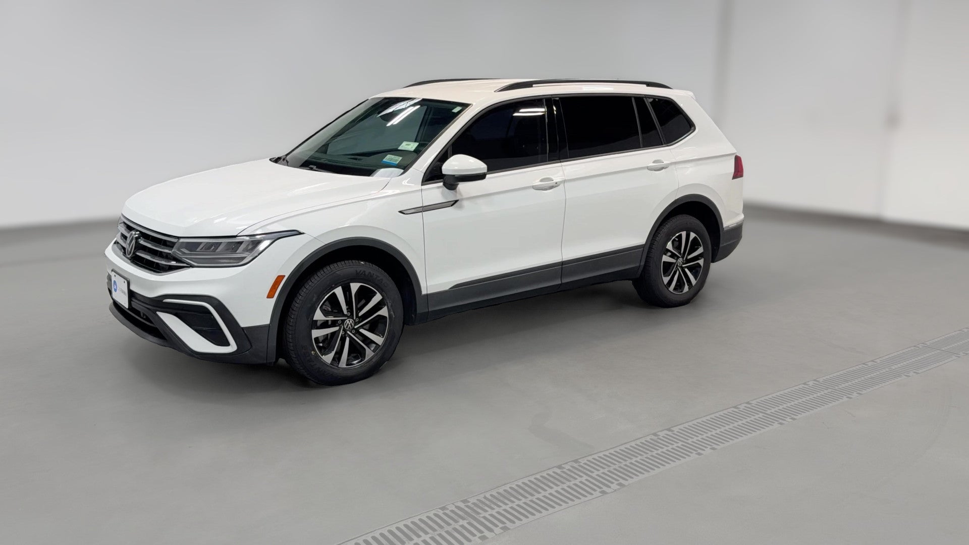 2022 Volkswagen Tiguan vehicle photo