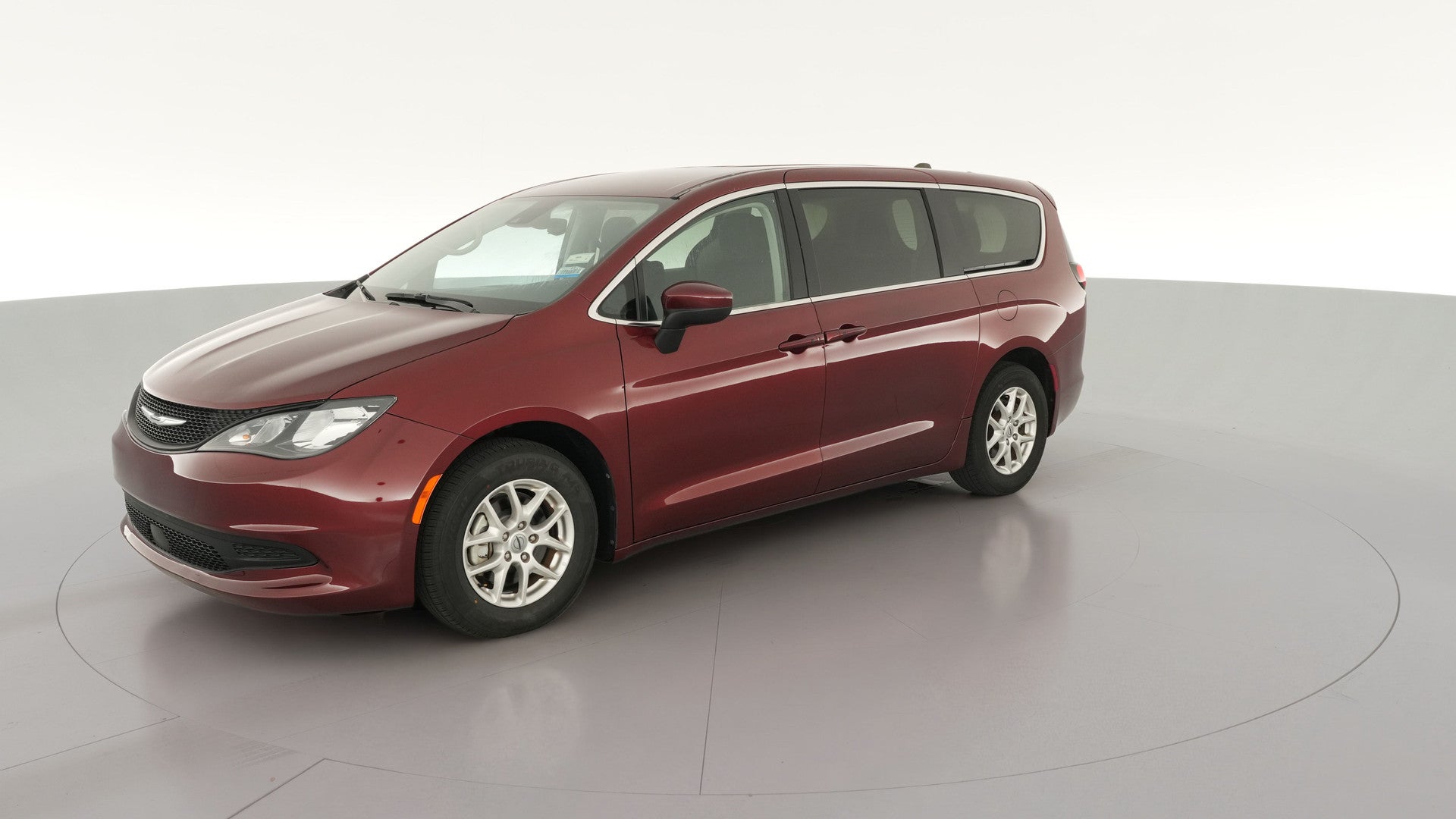 2023 Chrysler Voyager vehicle photo