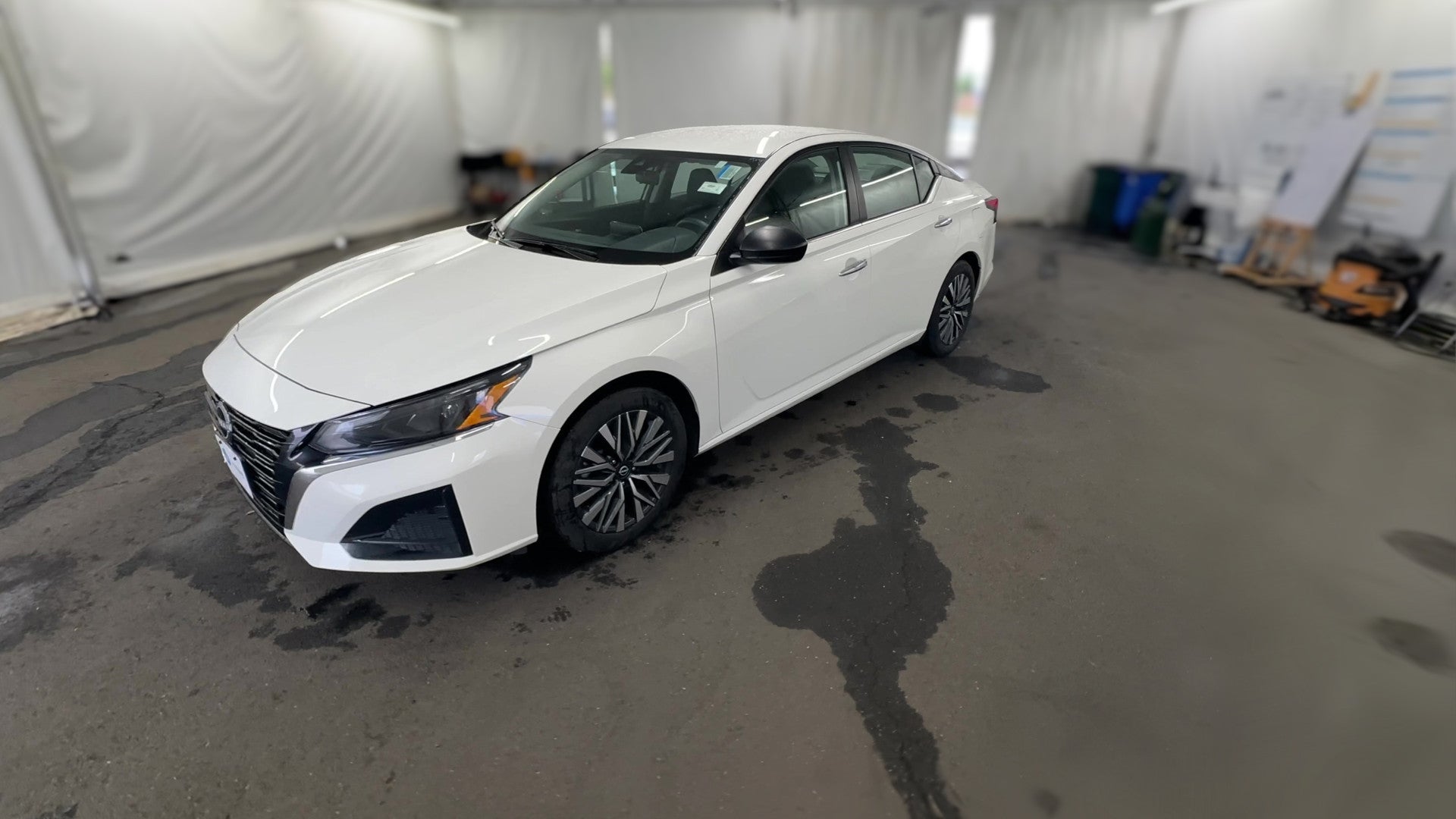2025 Nissan Altima vehicle photo