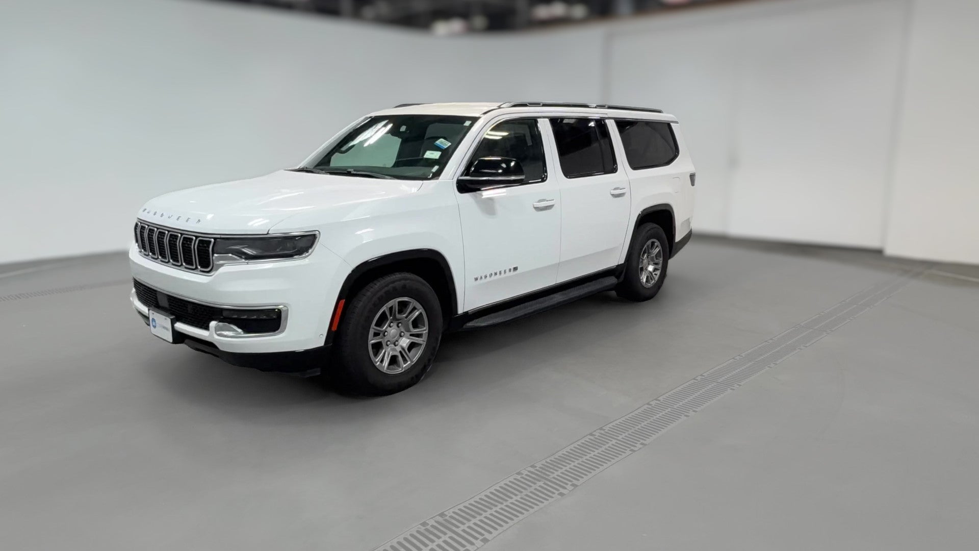2024 Jeep Wagoneer L vehicle photo