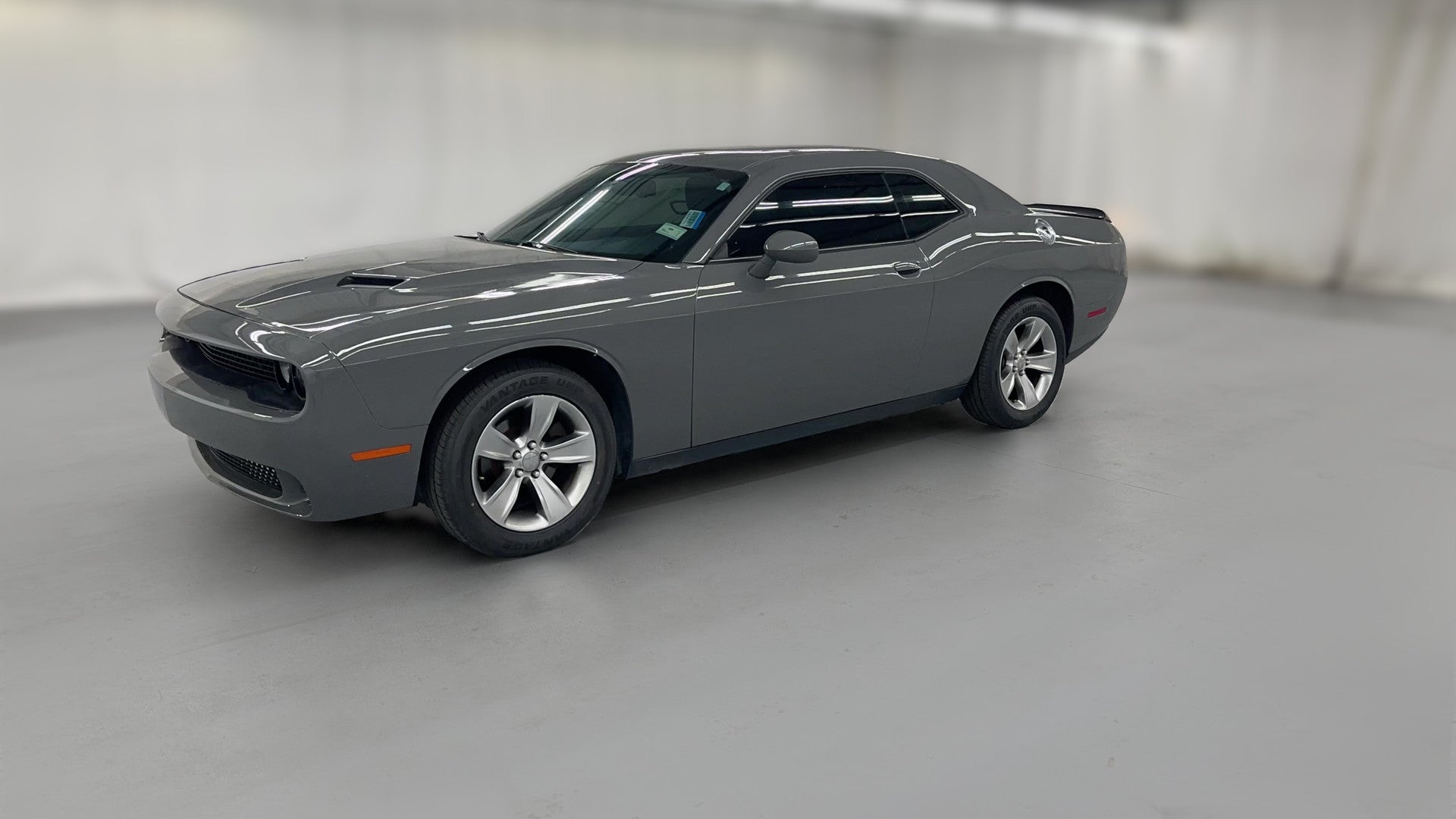 2018 Dodge Challenger vehicle photo