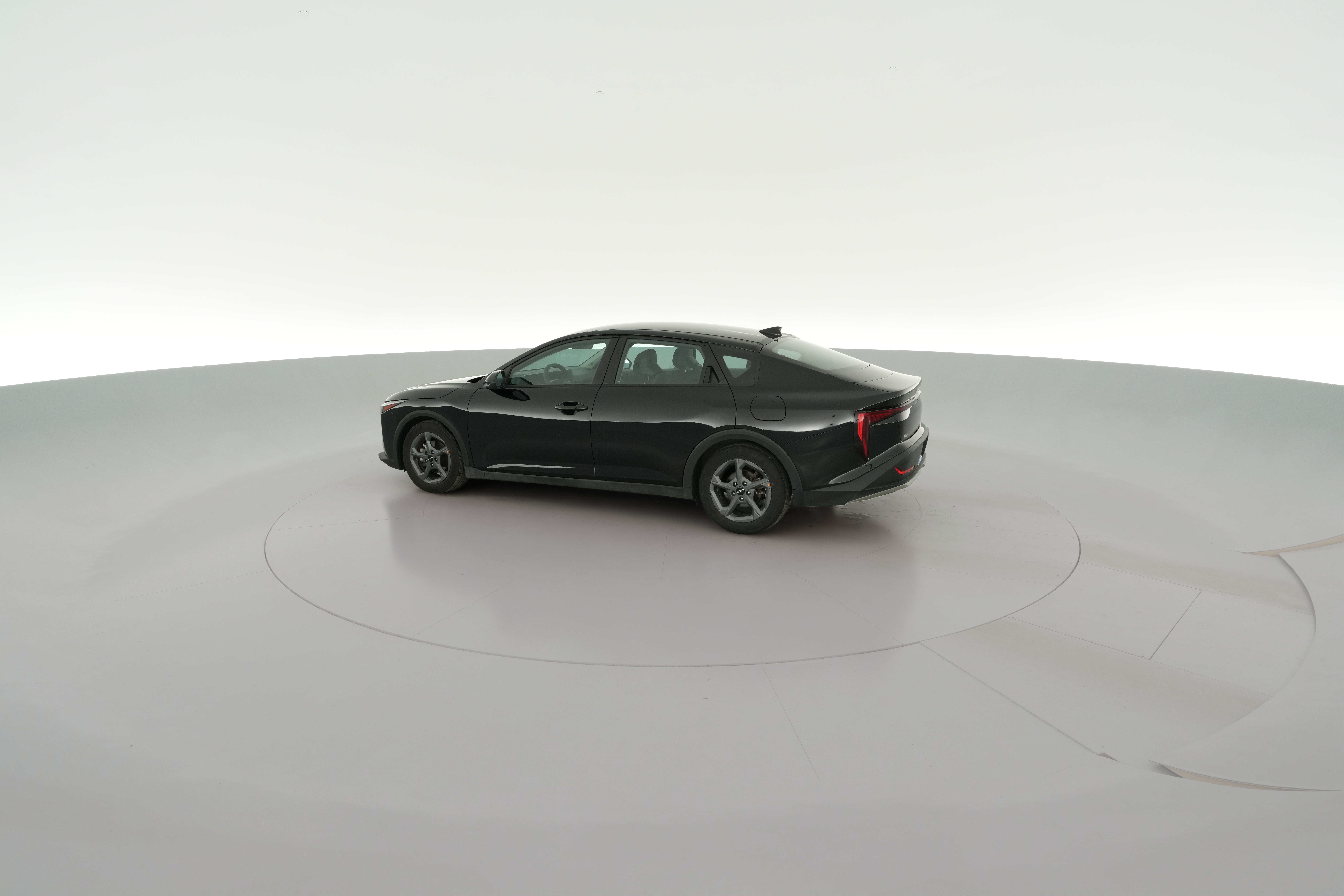 2025 Kia K4 LXS - Photo 27