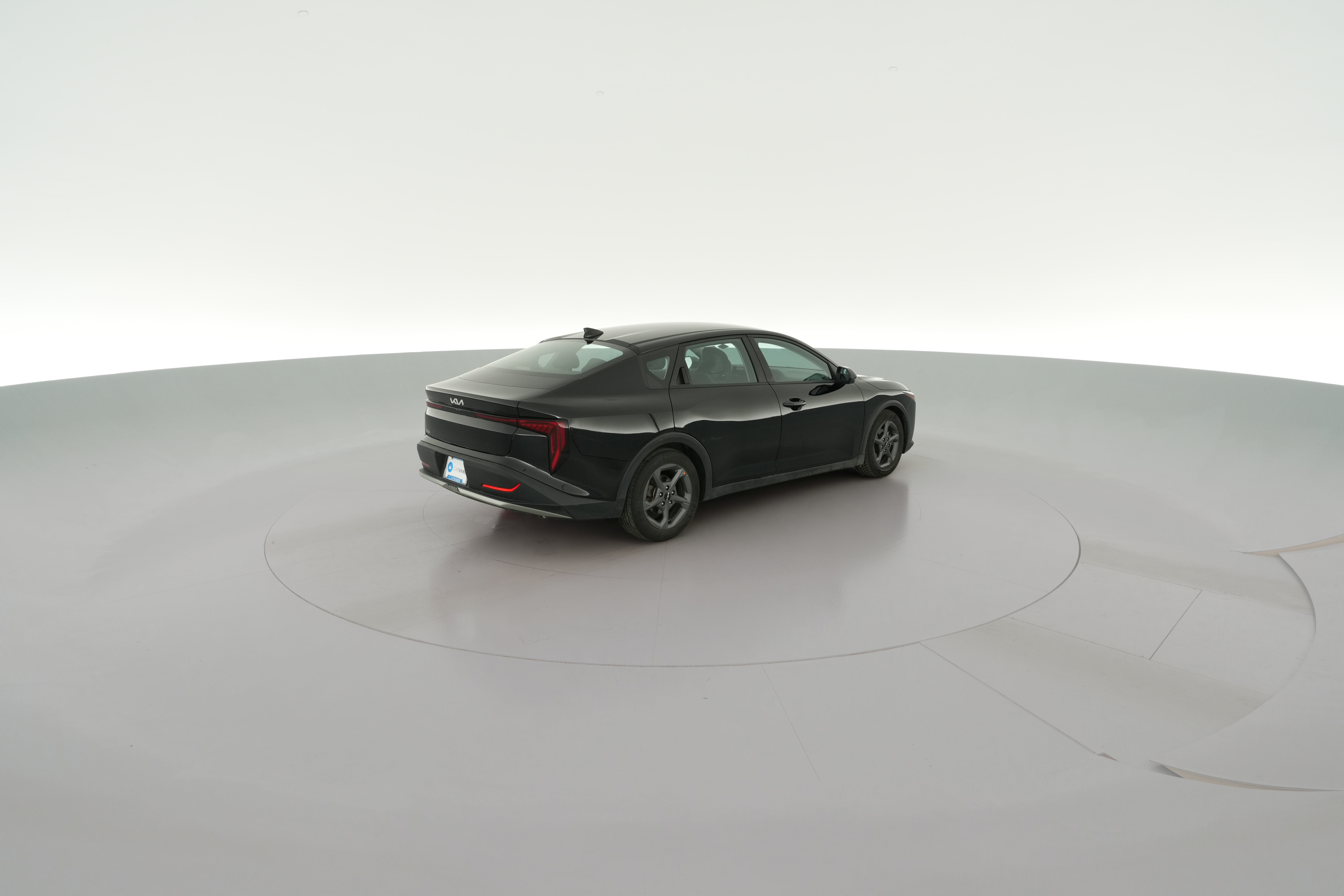 2025 Kia K4 LXS - Photo 32