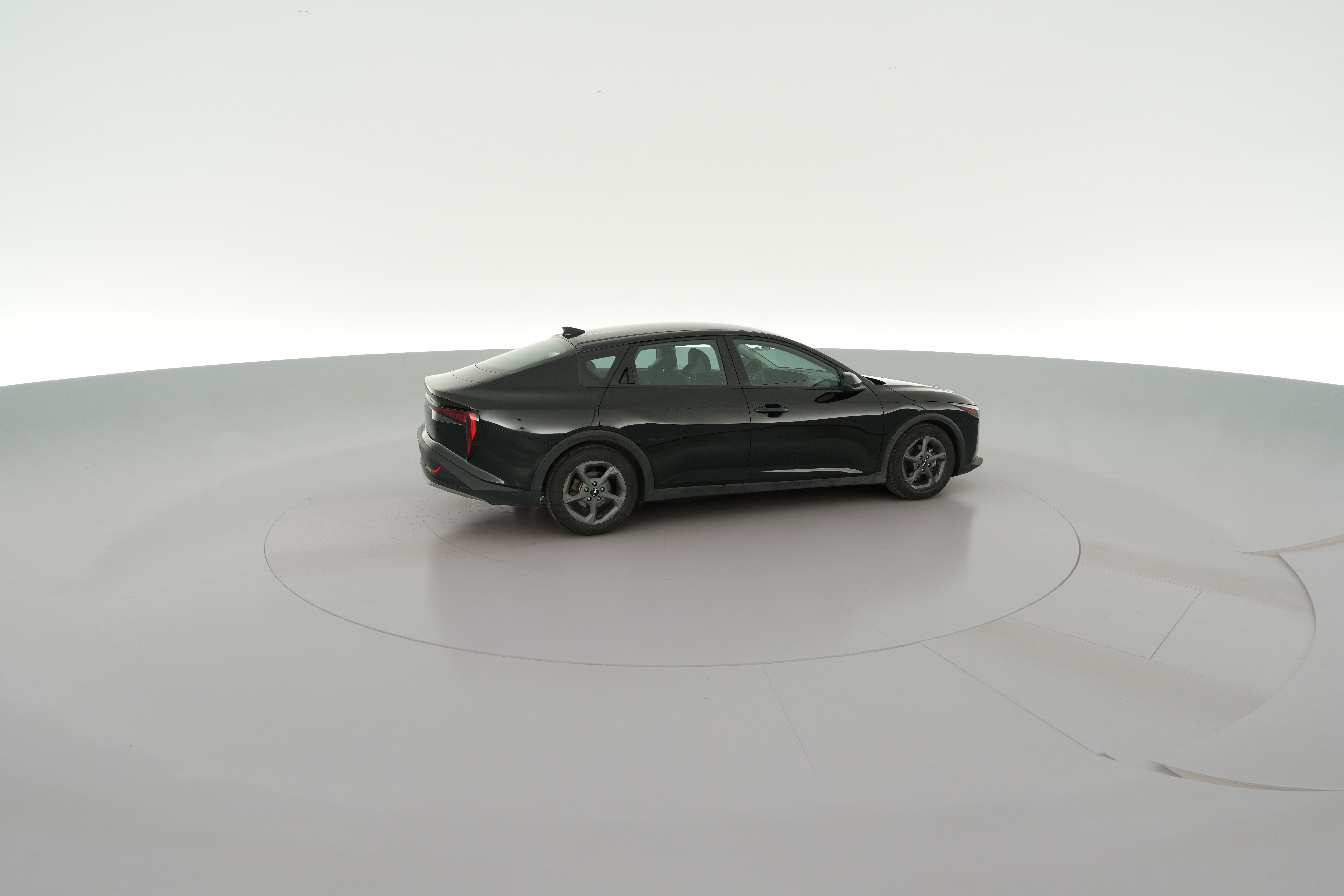 2025 Kia K4 LXS - Photo 33