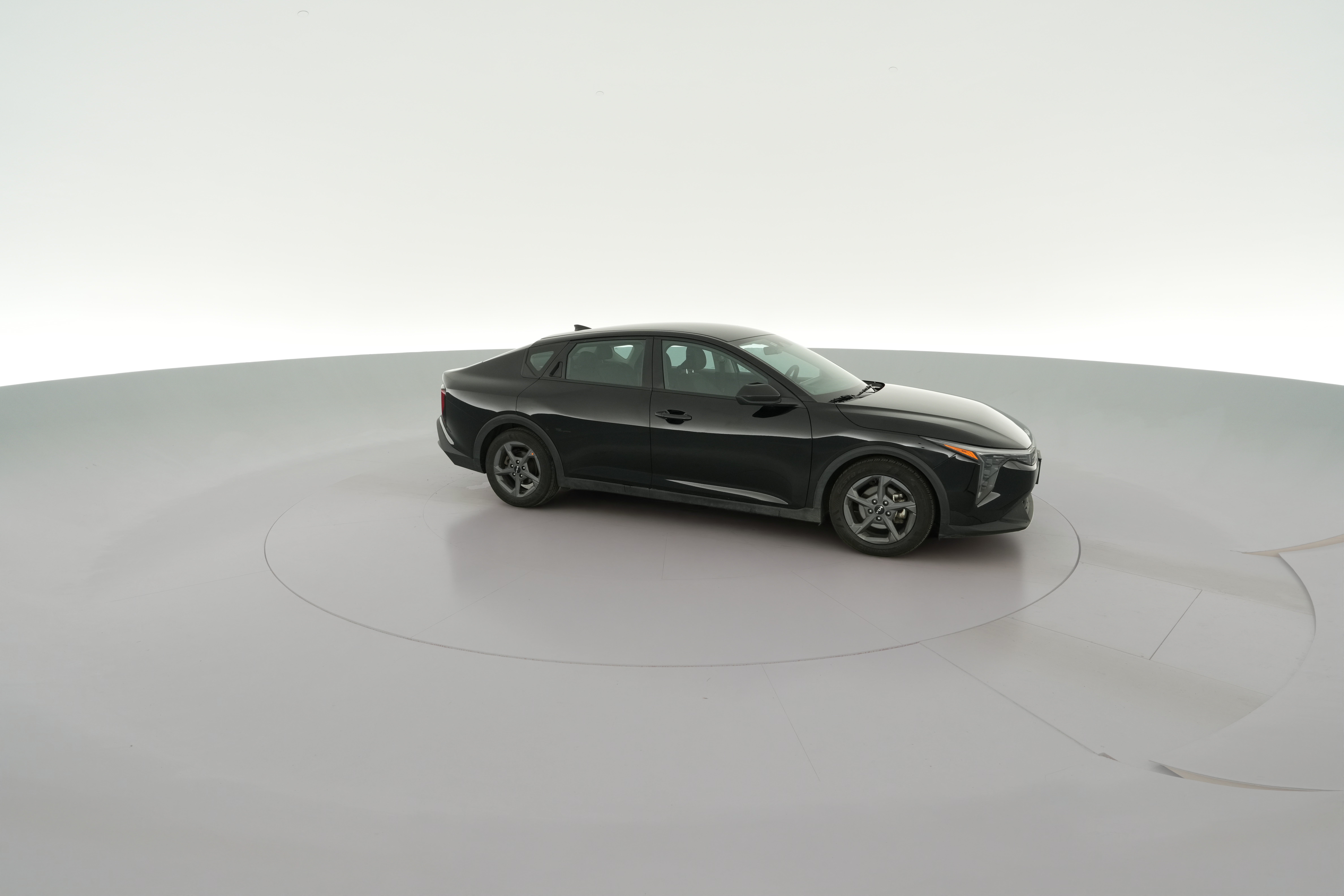2025 Kia K4 LXS - Photo 35