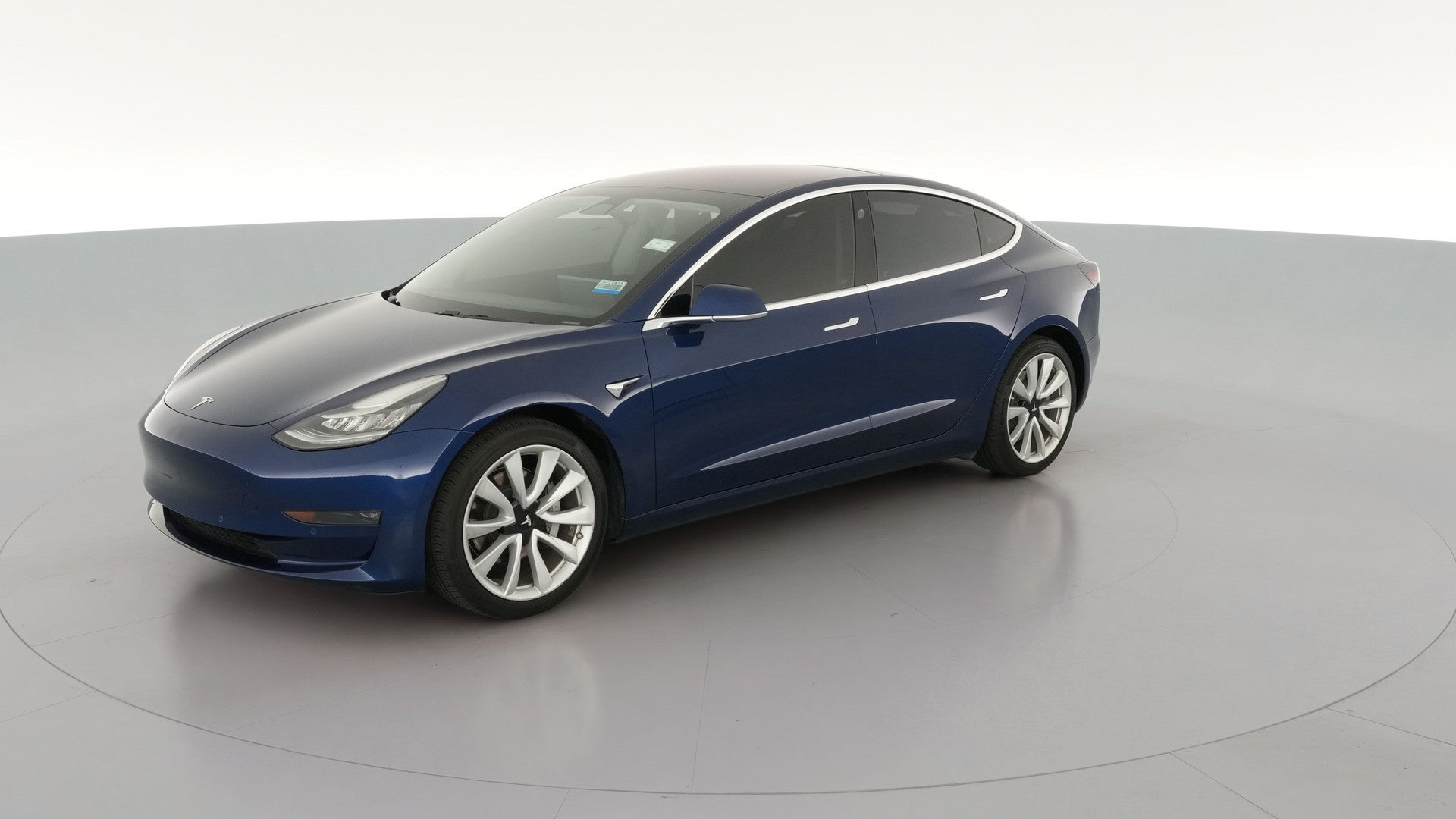 2018 Tesla Model 3 vehicle photo