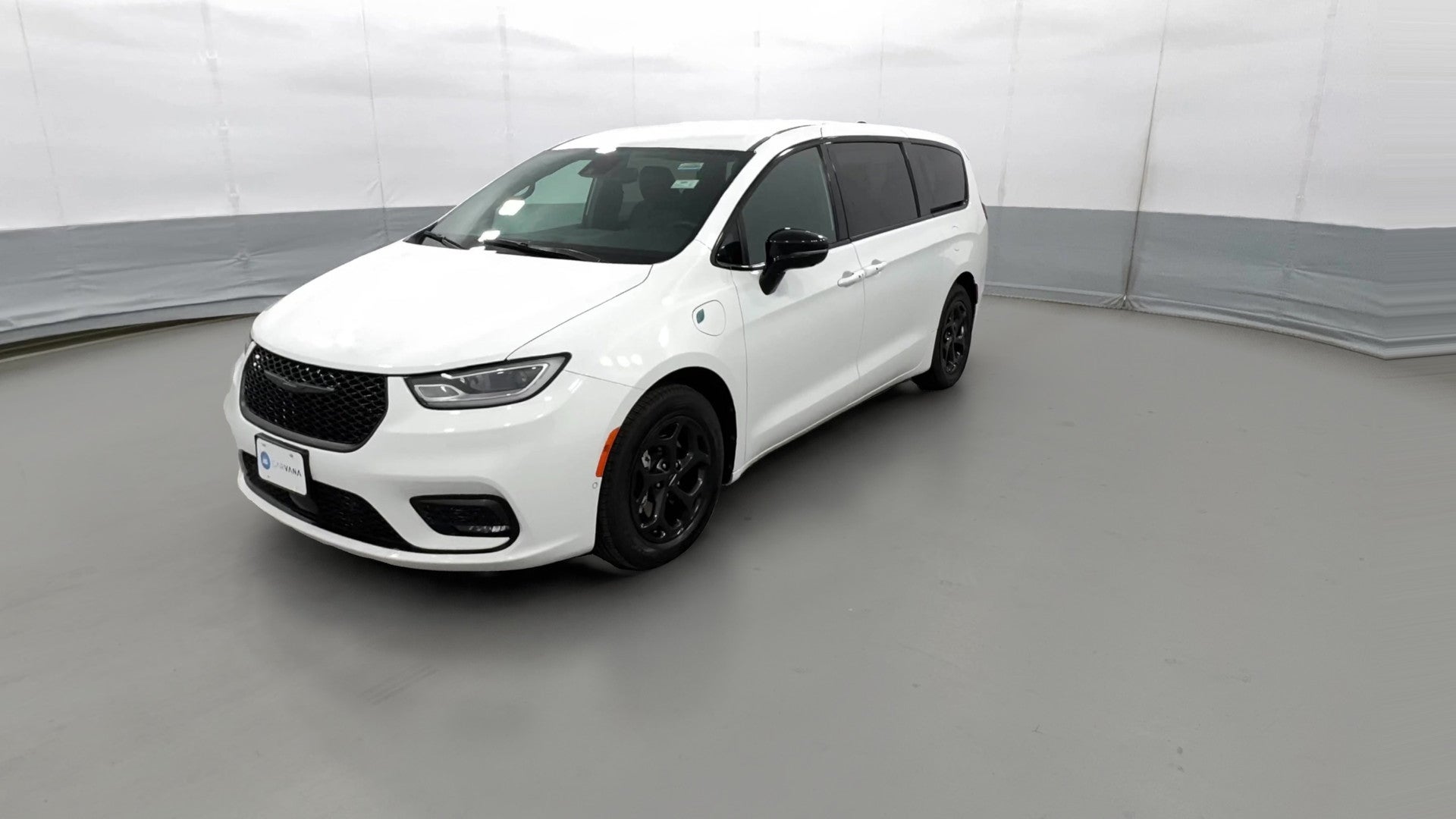 2024 Chrysler Pacifica Hybrid vehicle photo