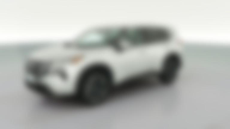 2024 Nissan Rogue vehicle photo