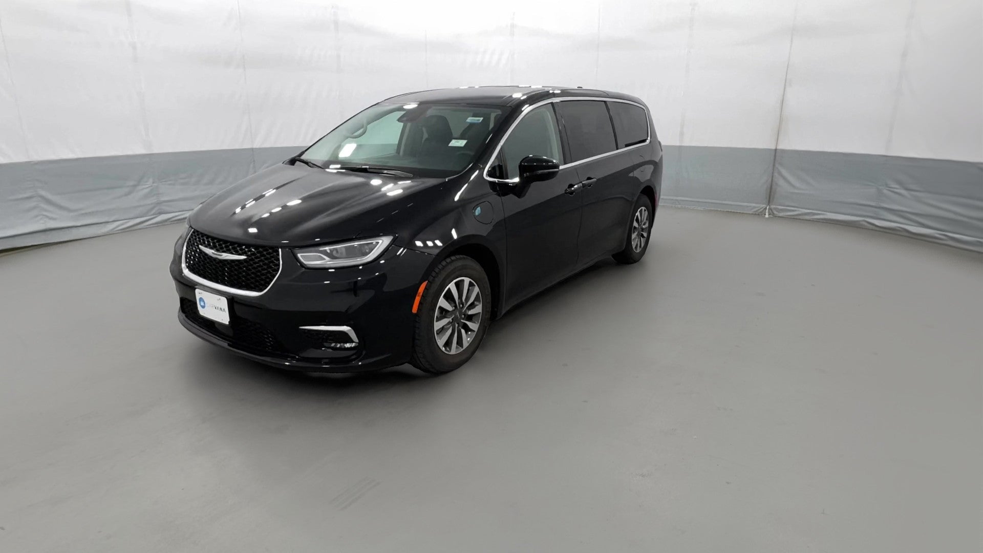 2024 Chrysler Pacifica Hybrid vehicle photo