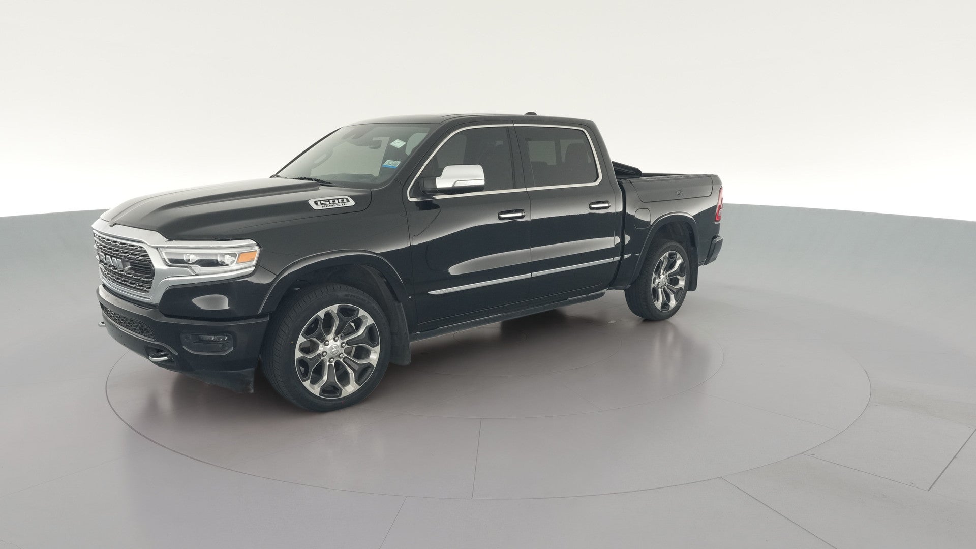 2019 Ram 1500 Crew Cab vehicle photo