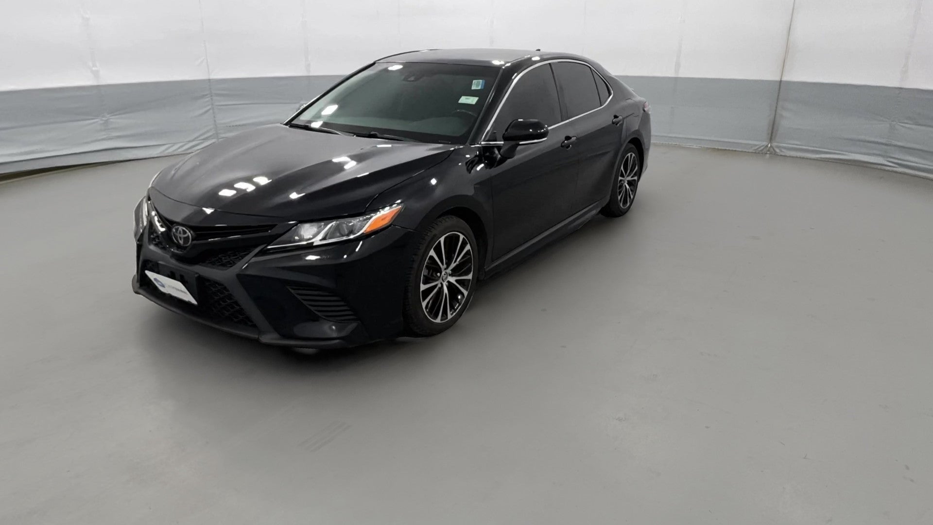 2020 Toyota Camry vehicle photo
