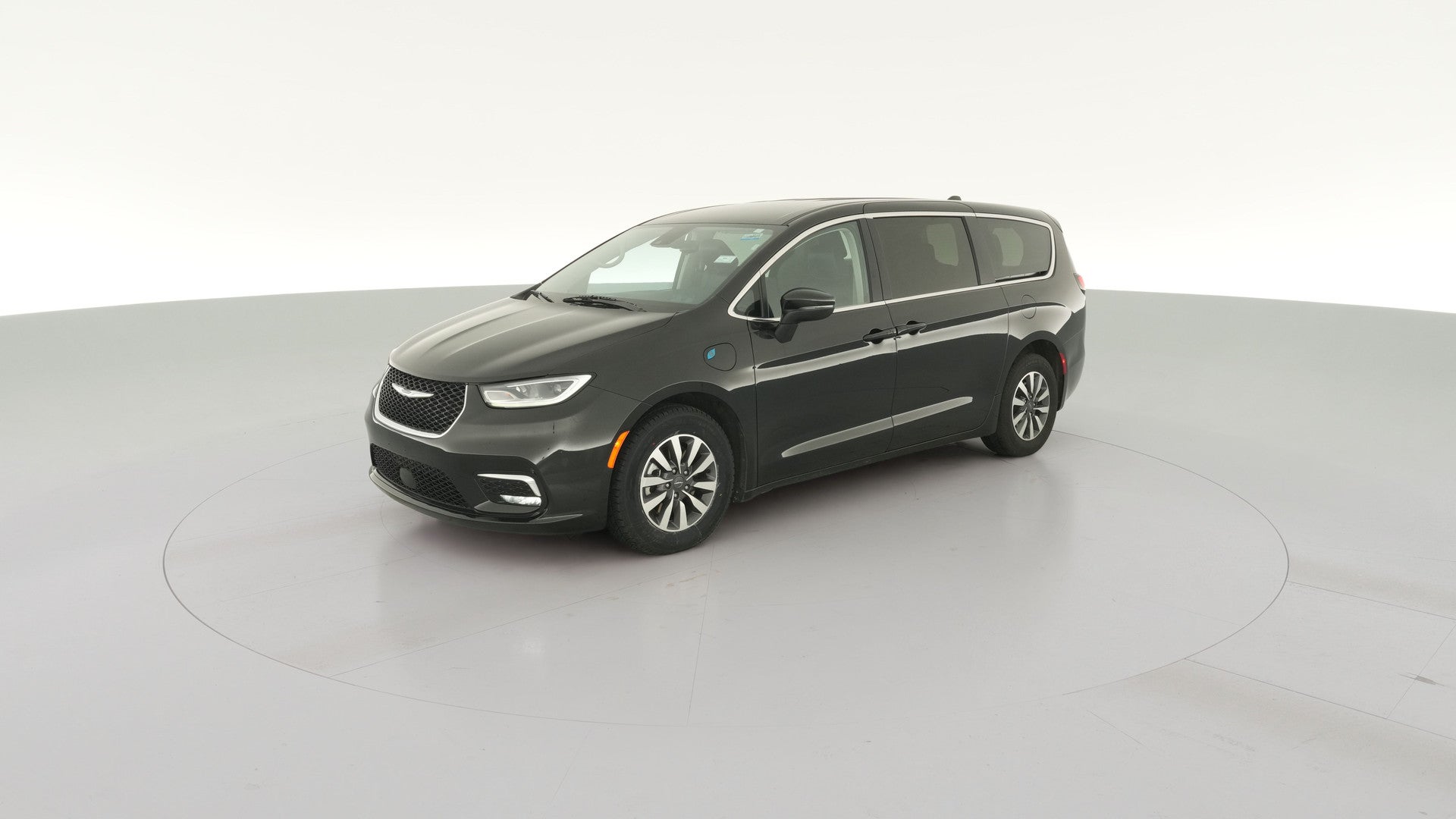 2023 Chrysler Pacifica Hybrid vehicle photo