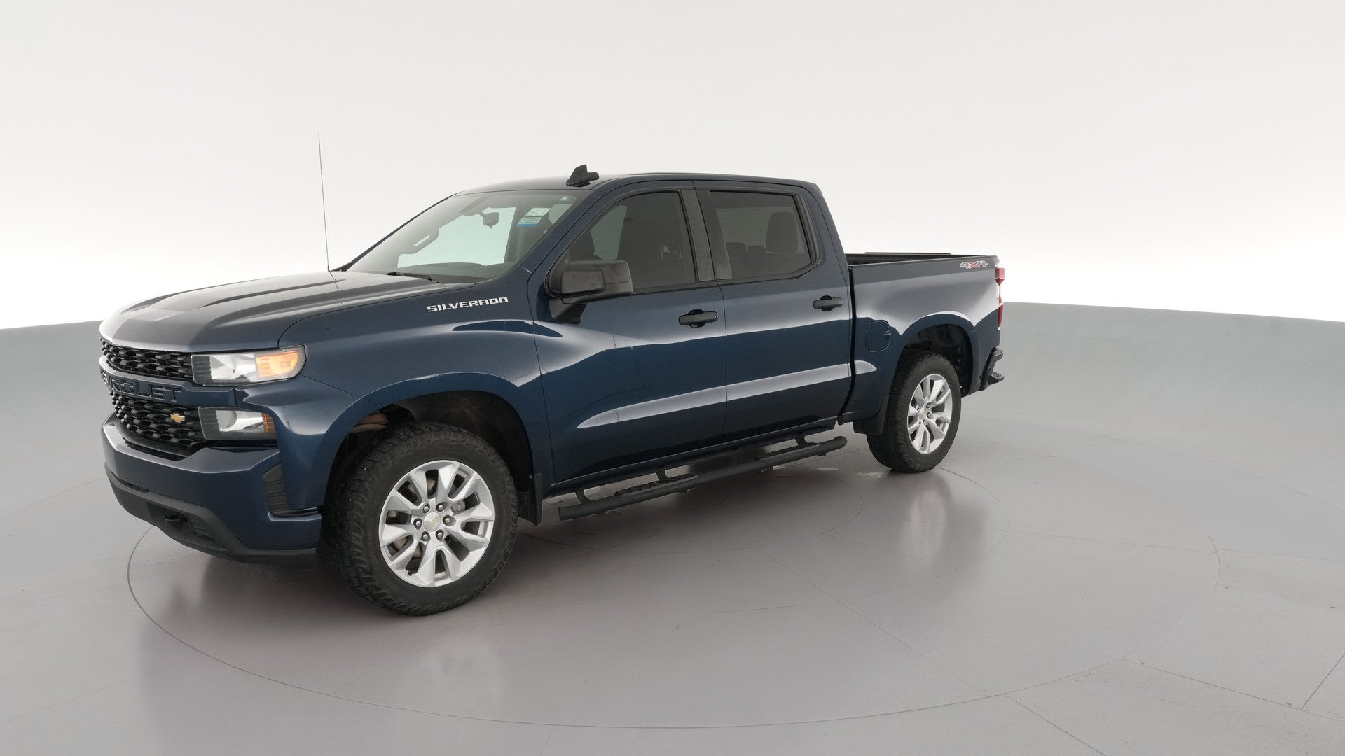 2021 Chevrolet Silverado 1500 Crew Cab vehicle photo