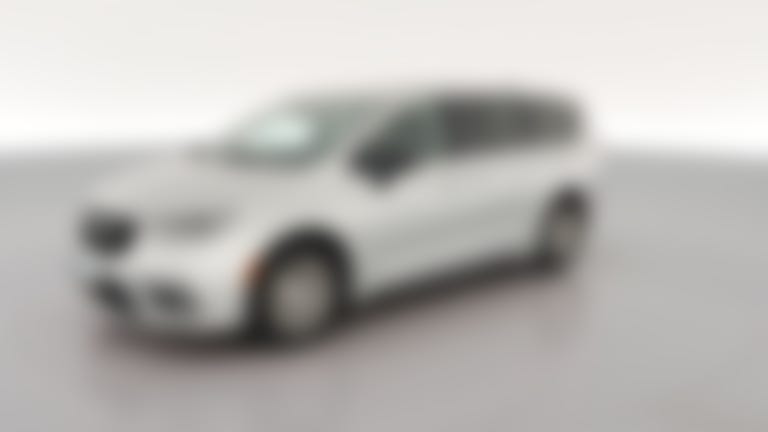 2024 Chrysler Pacifica vehicle photo