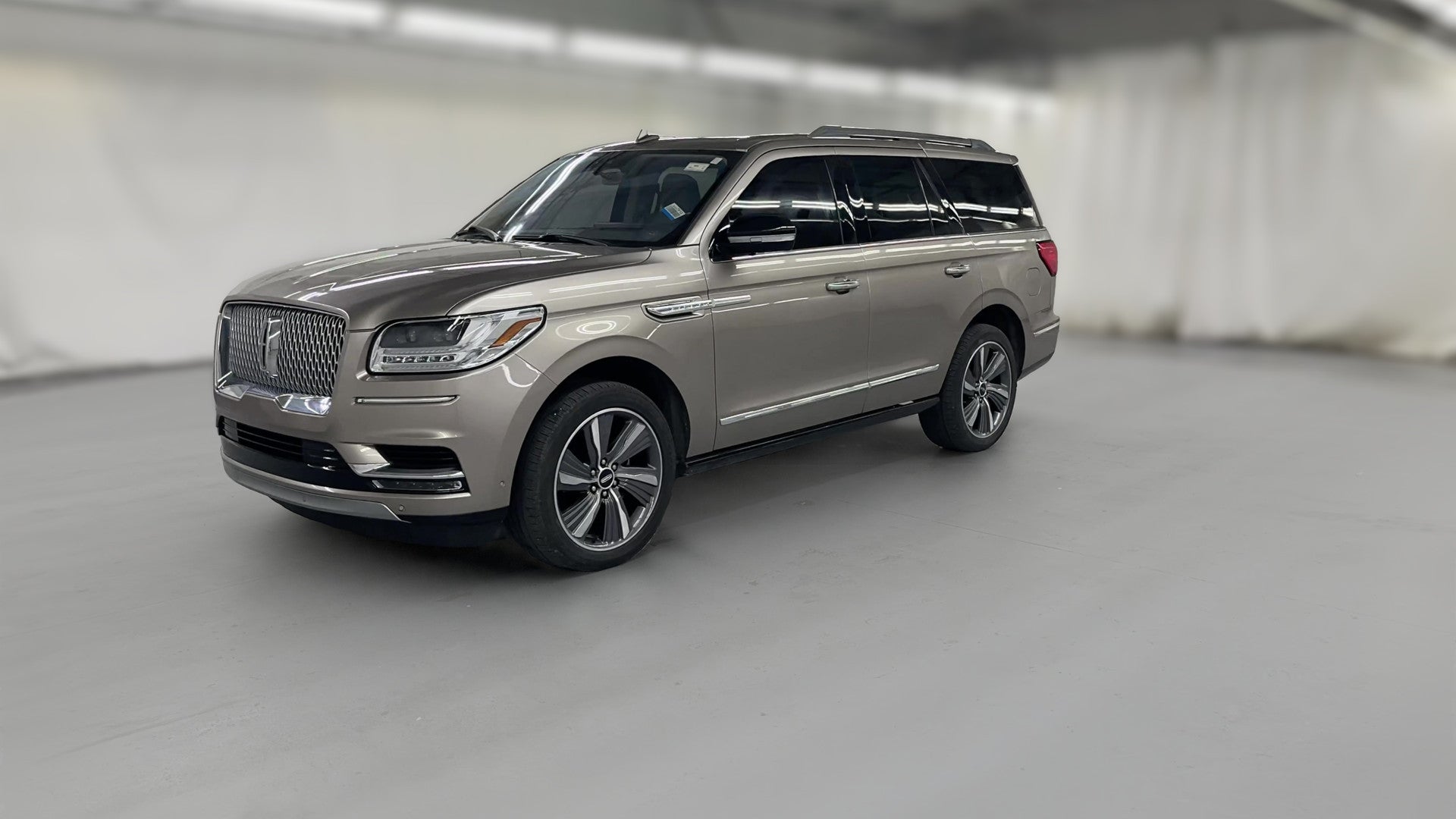 2019 Lincoln Navigator vehicle photo