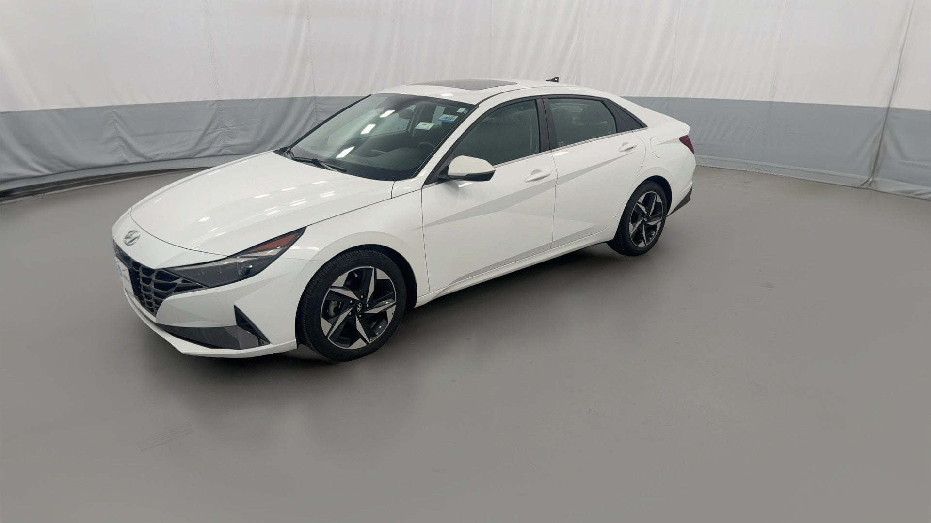2021 Hyundai Elantra vehicle photo
