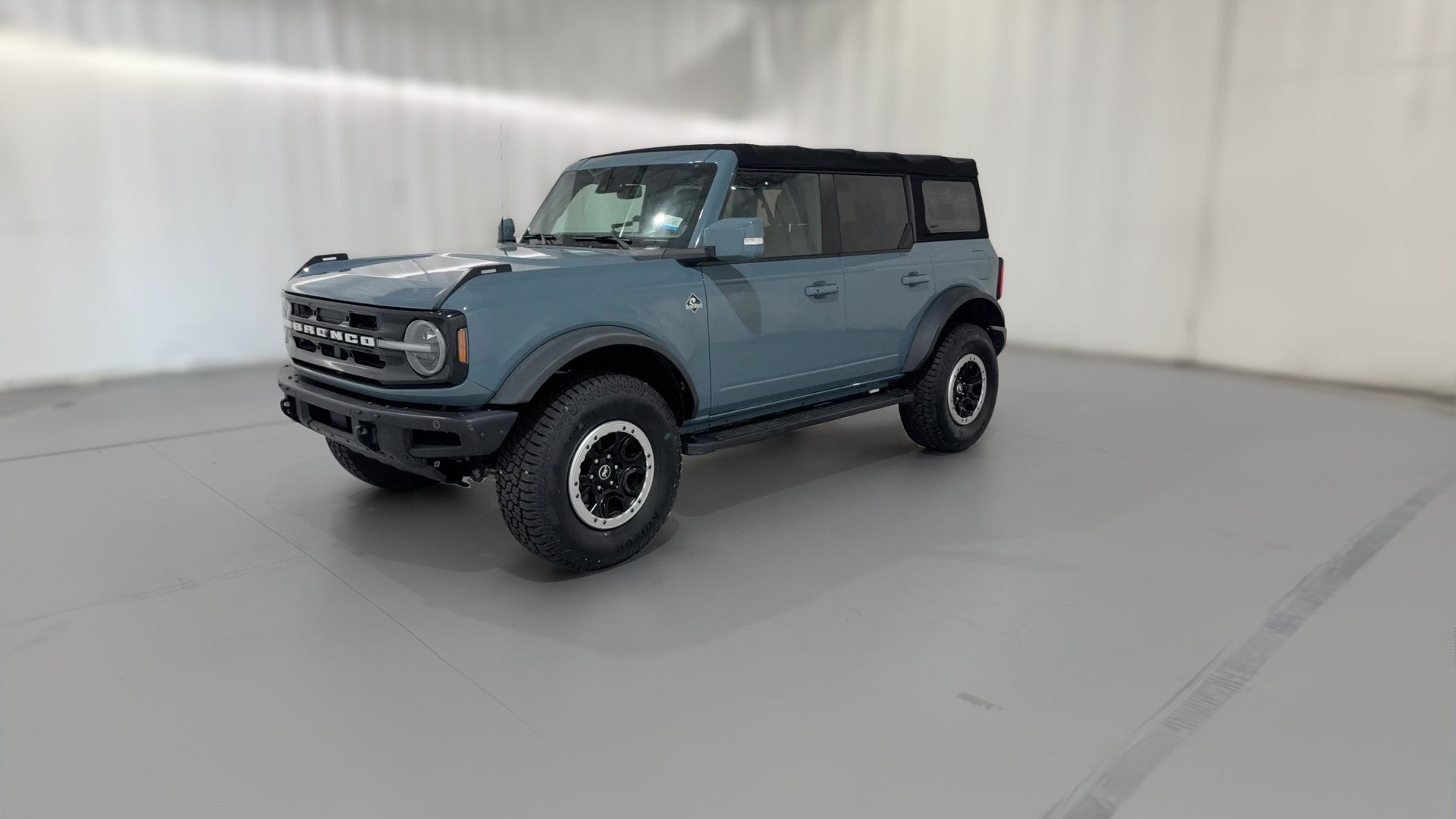 2021 Ford Bronco vehicle photo