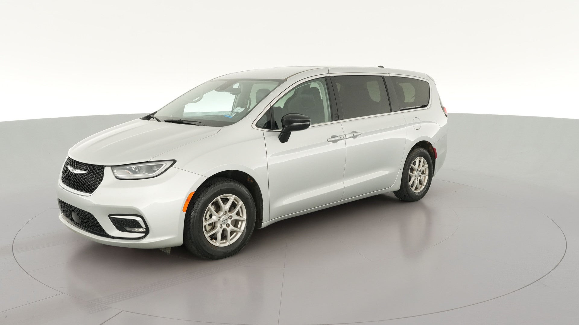 2024 Chrysler Pacifica vehicle photo