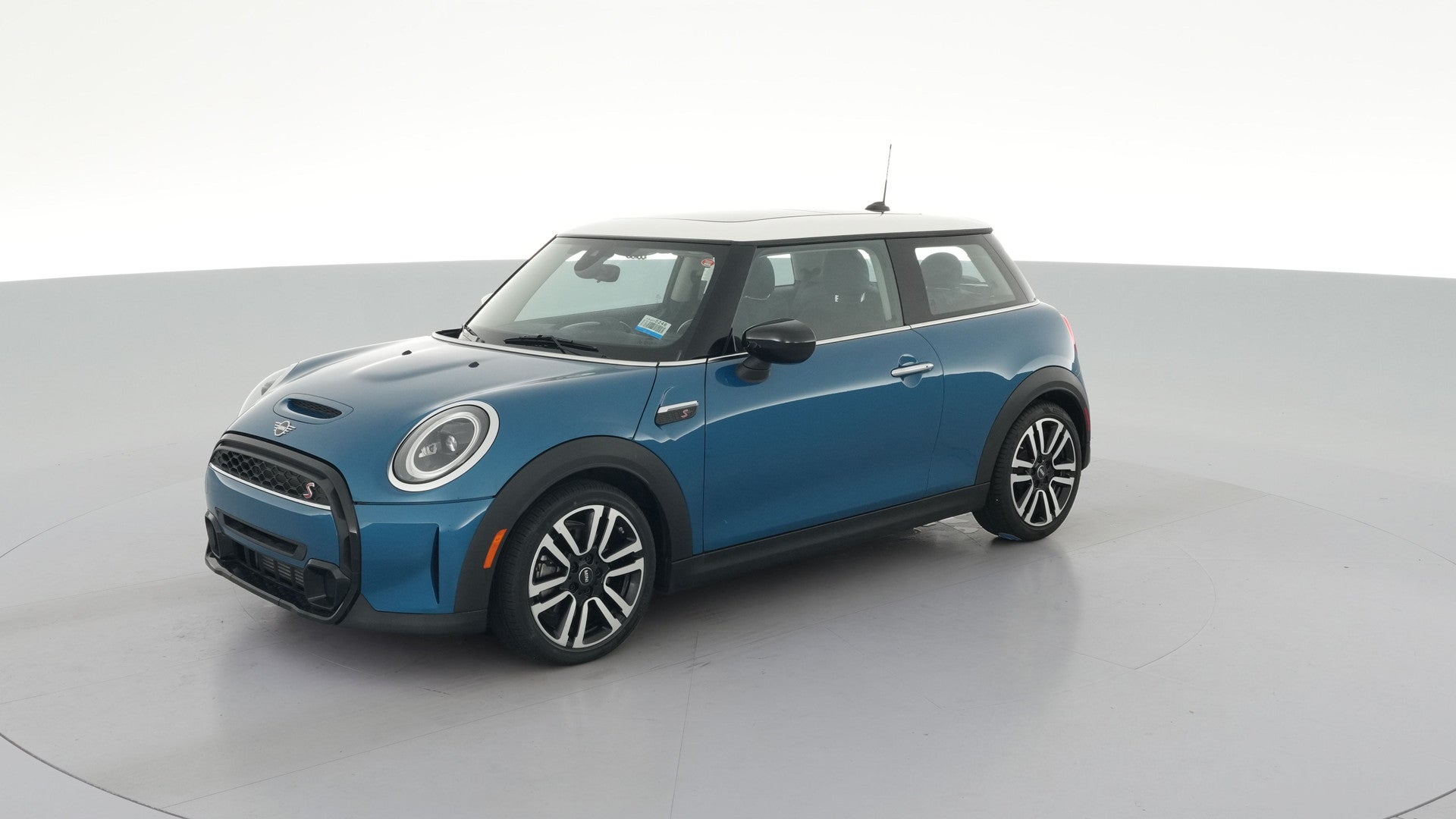 2022 MINI Hardtop 2 Door vehicle photo