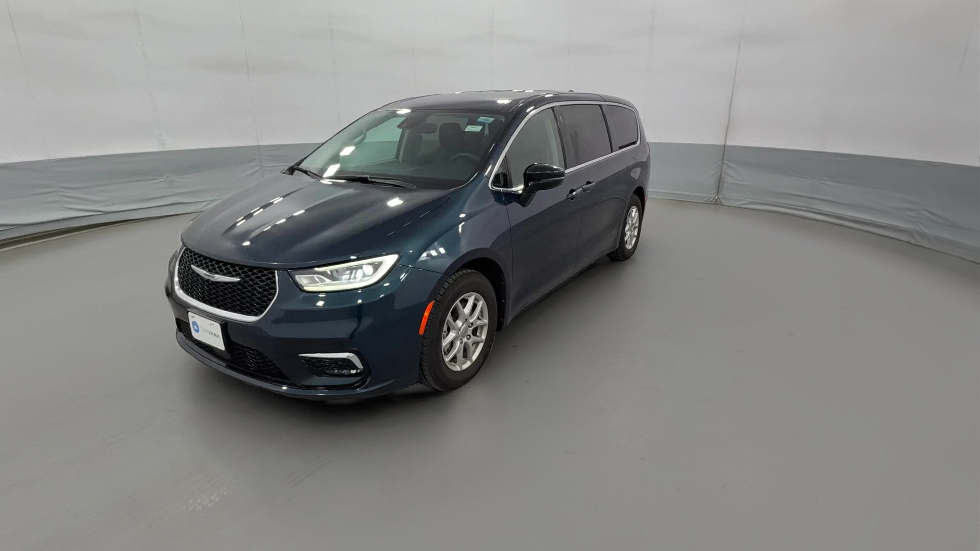 2024 Chrysler Pacifica vehicle photo
