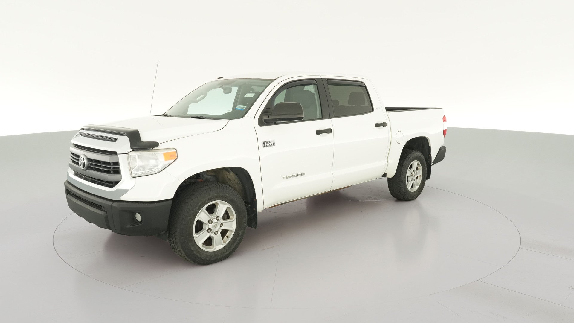2015 Toyota Tundra CrewMax vehicle photo