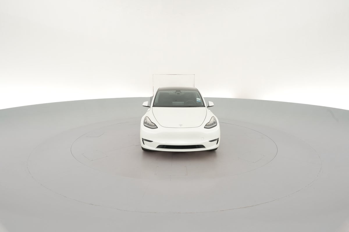 2021 Tesla Model Y Long Range All-Wheel Drive in Pearl White Multi-Coat — 360° view 1