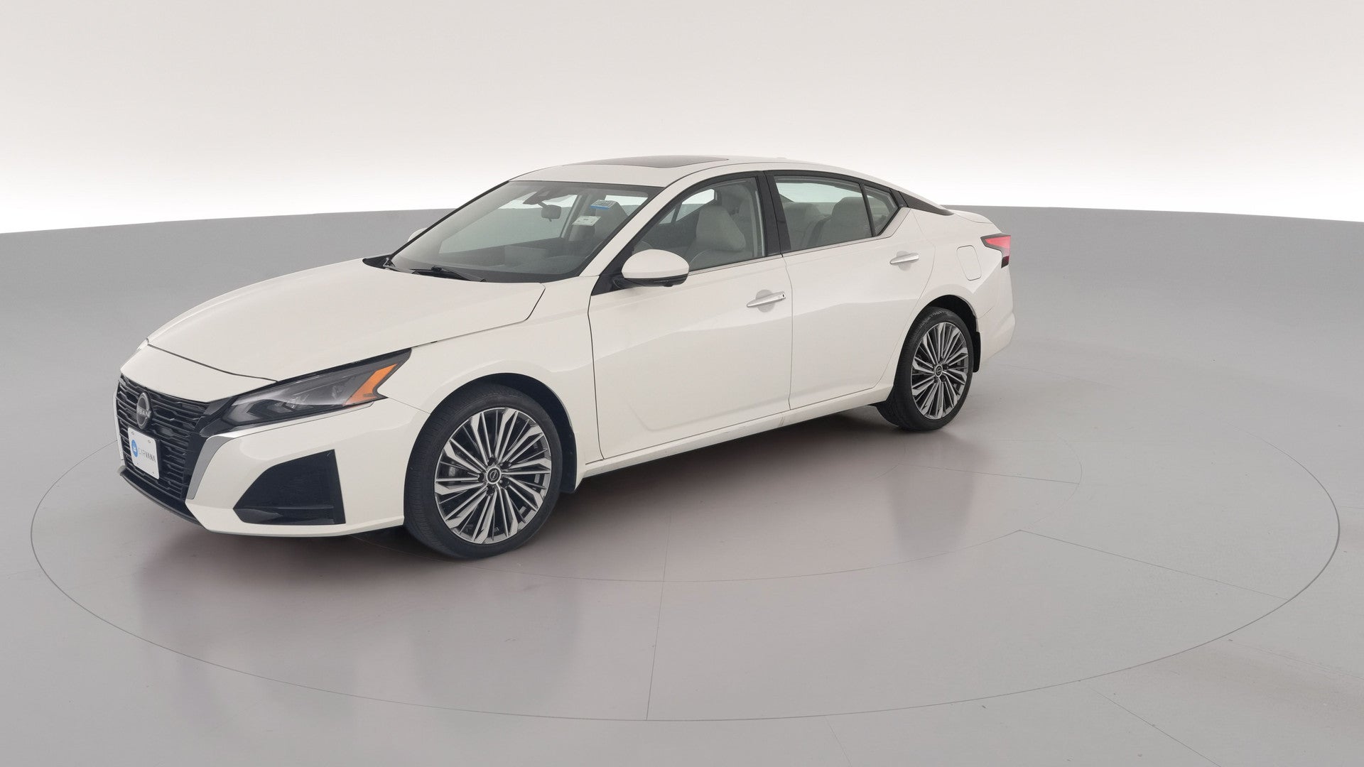 2024 Nissan Altima vehicle photo