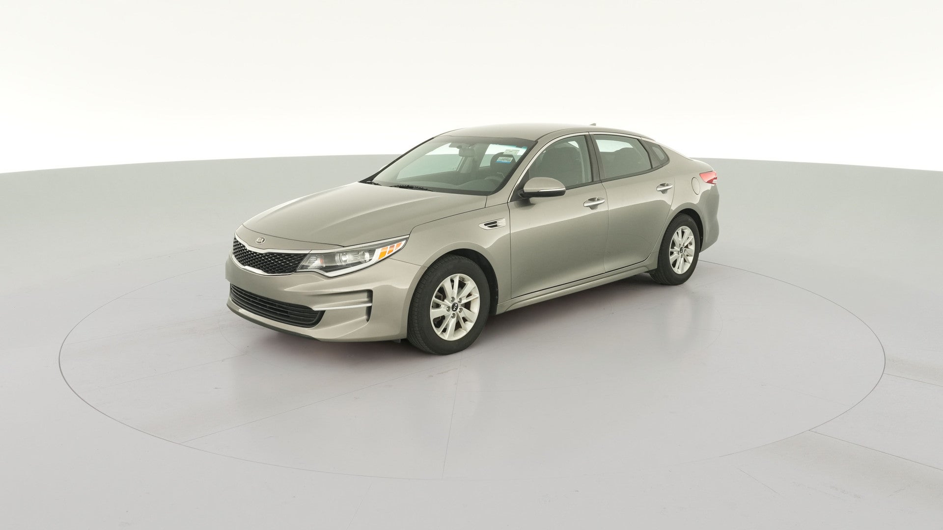 2018 Kia Optima vehicle photo