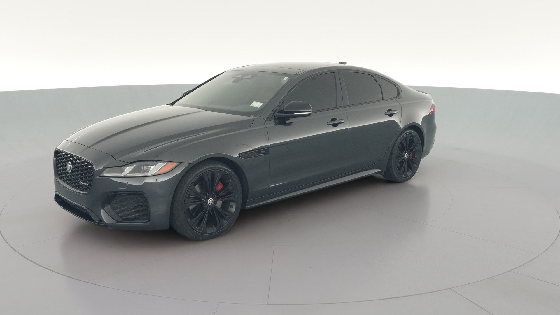2024 Jaguar XF vehicle photo