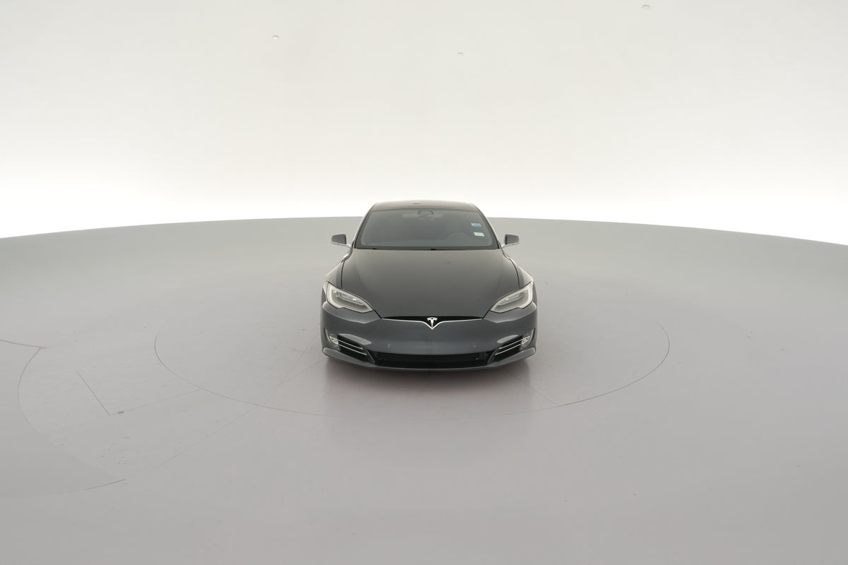 2019 Tesla Model S Performance in Gray — 360° view 1