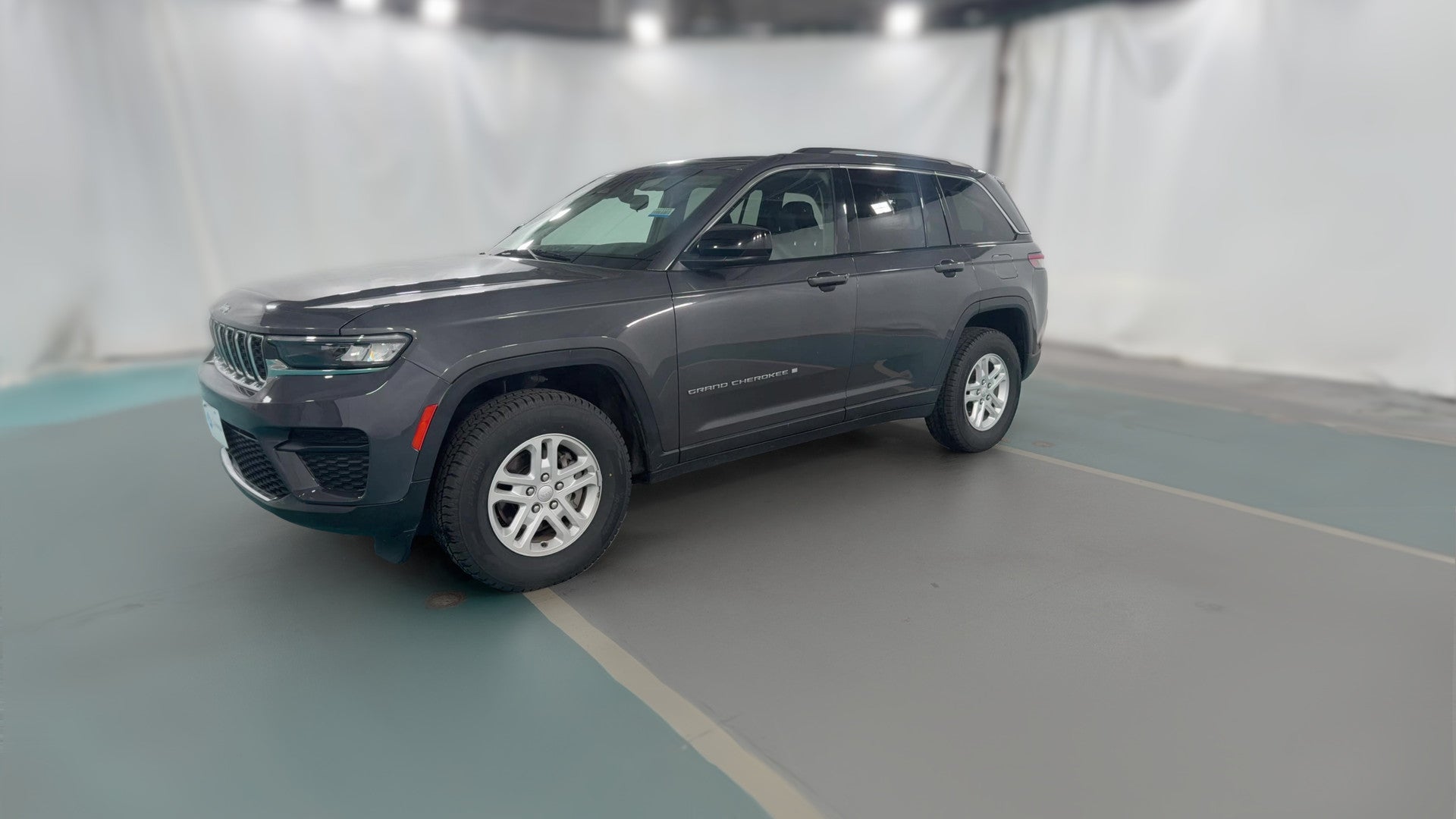 2022 Jeep Grand Cherokee vehicle photo