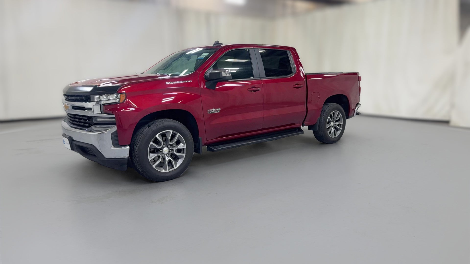 2020 Chevrolet Silverado 1500 Crew Cab vehicle photo