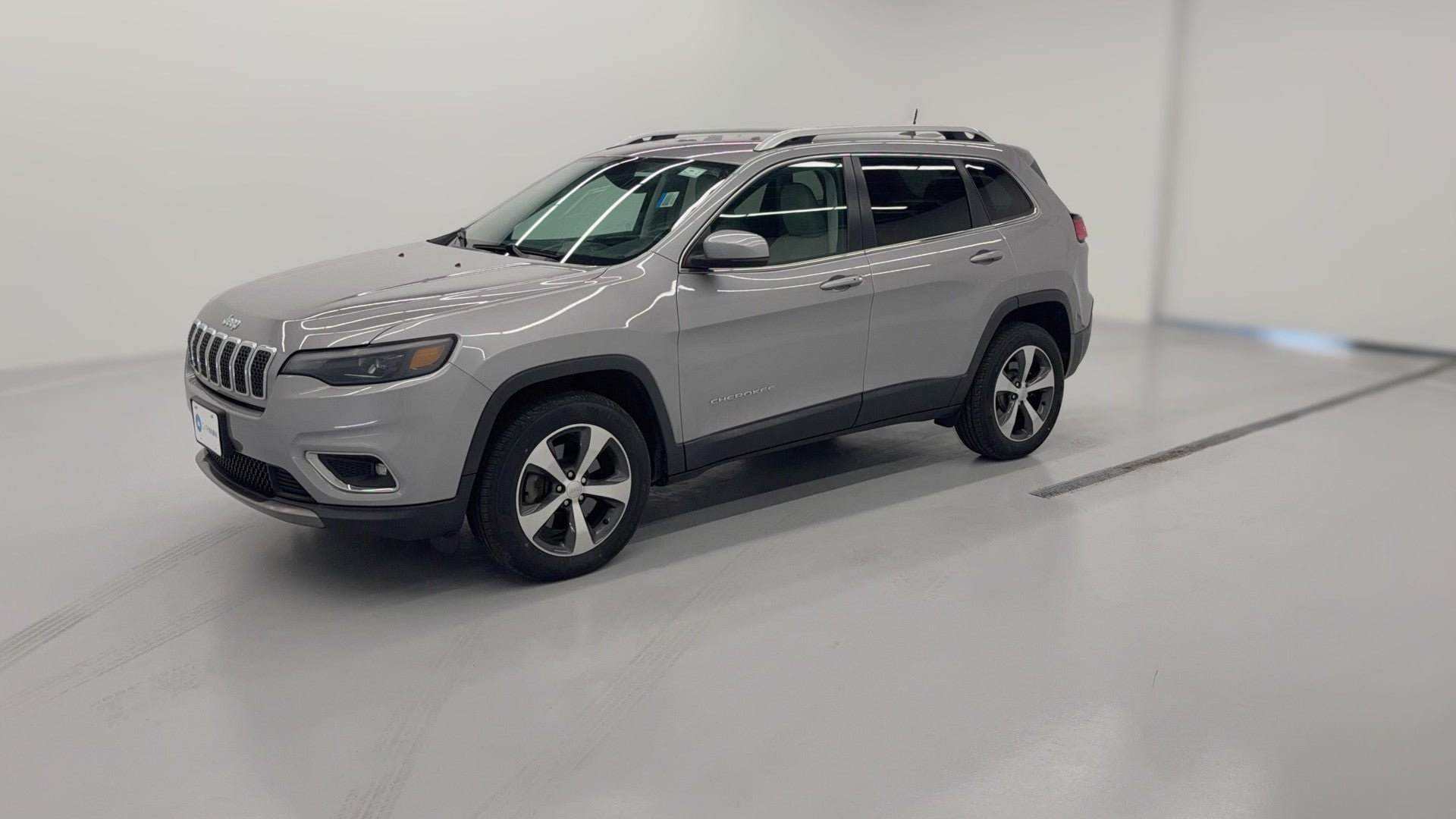 2019 Jeep Cherokee vehicle photo