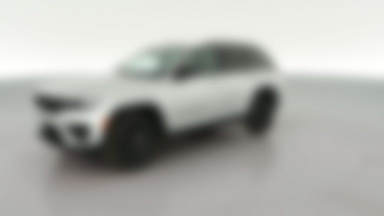 2024 Jeep Grand Cherokee vehicle photo