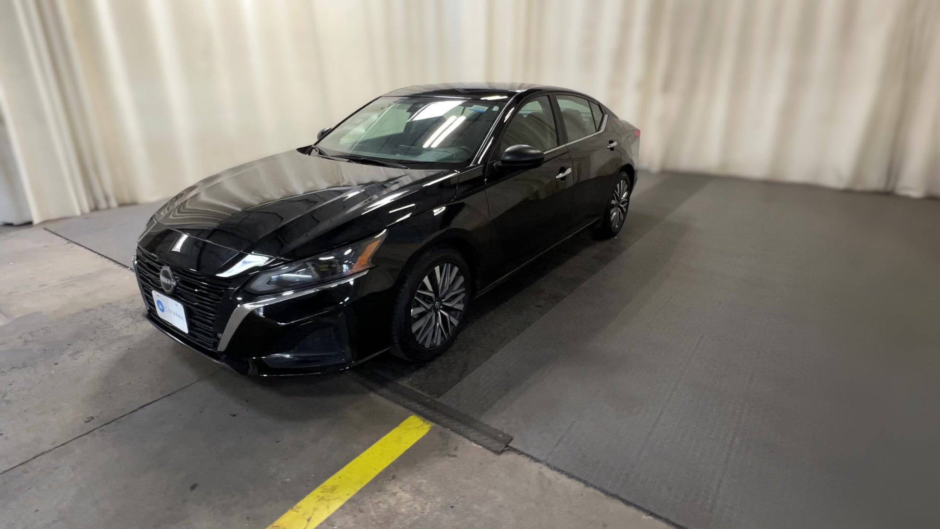 2025 Nissan Altima vehicle photo