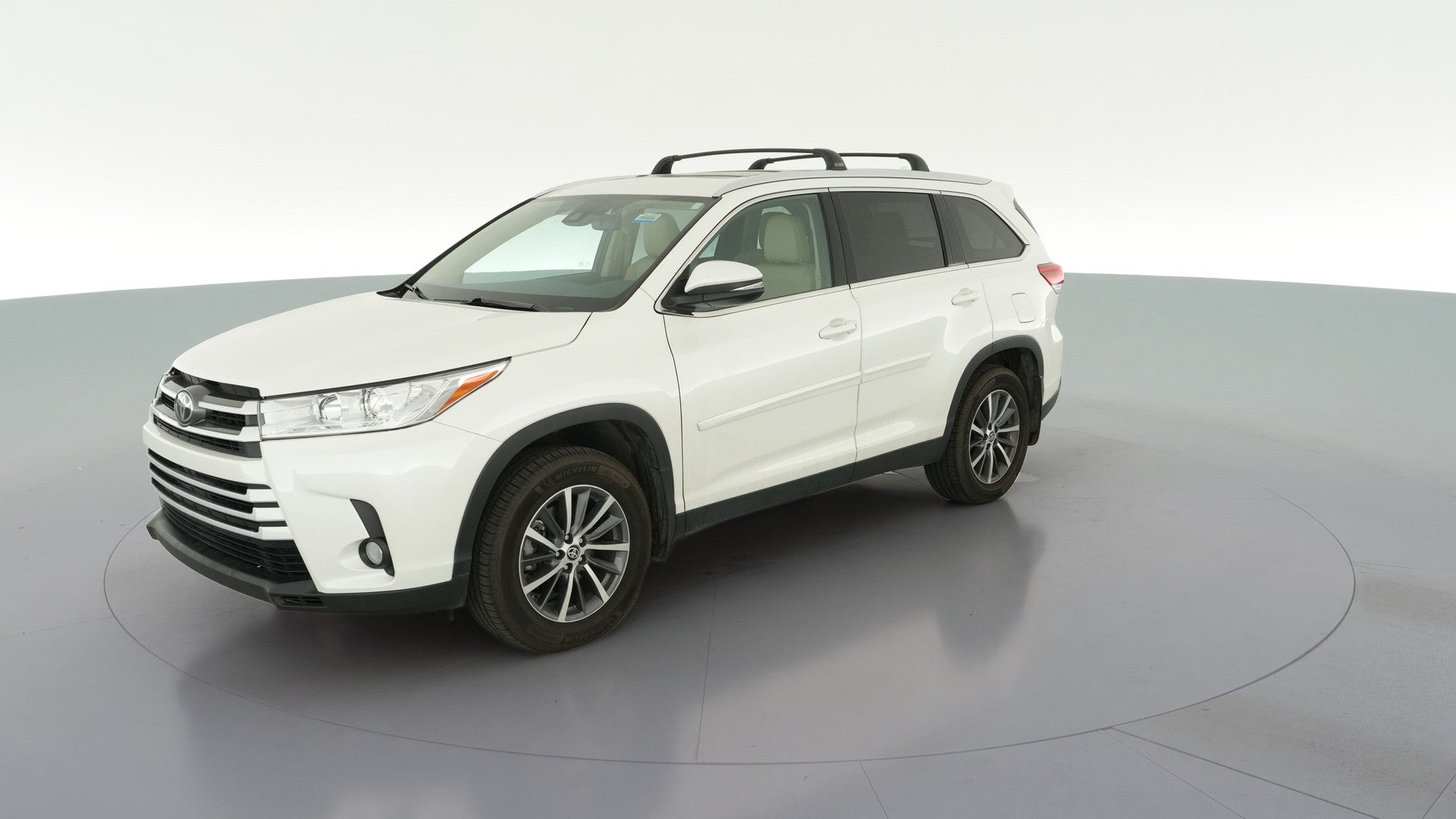 2019 Toyota Highlander vehicle photo