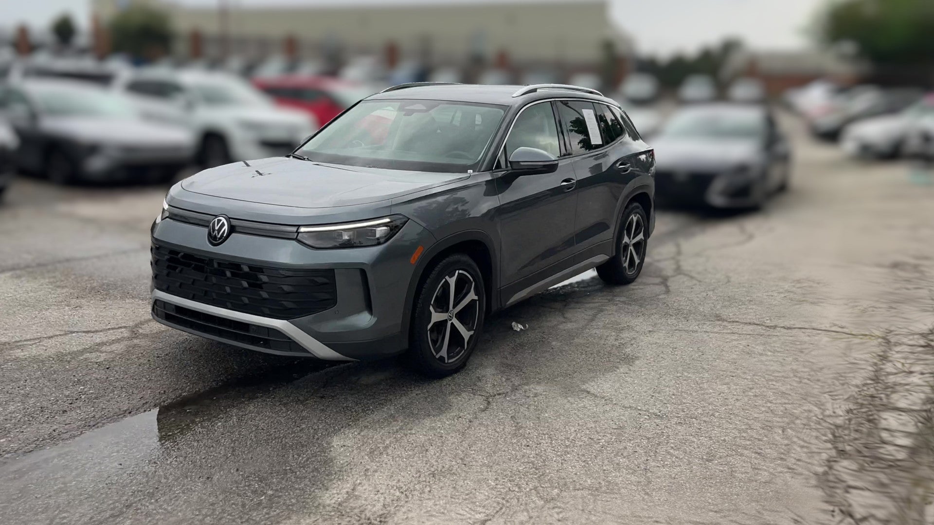 2026 Volkswagen Tiguan vehicle photo