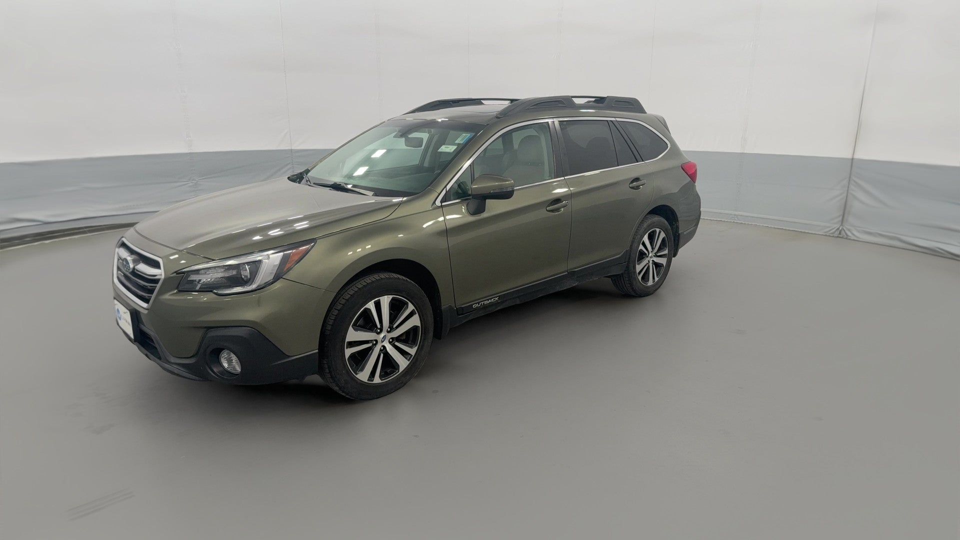 2018 Subaru Outback vehicle photo